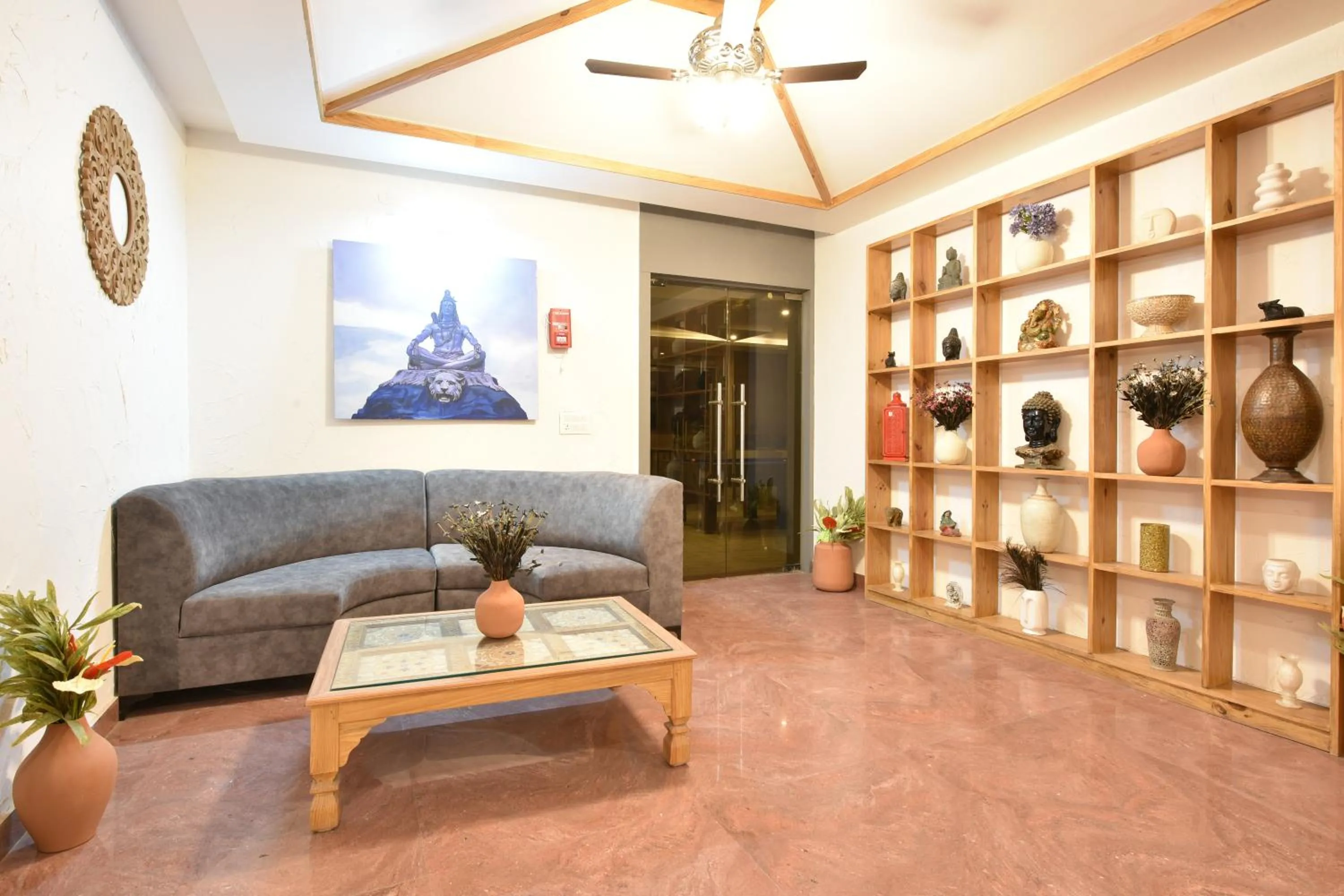 Lobby or reception in Tiaraa Lite A Ganges Retreat