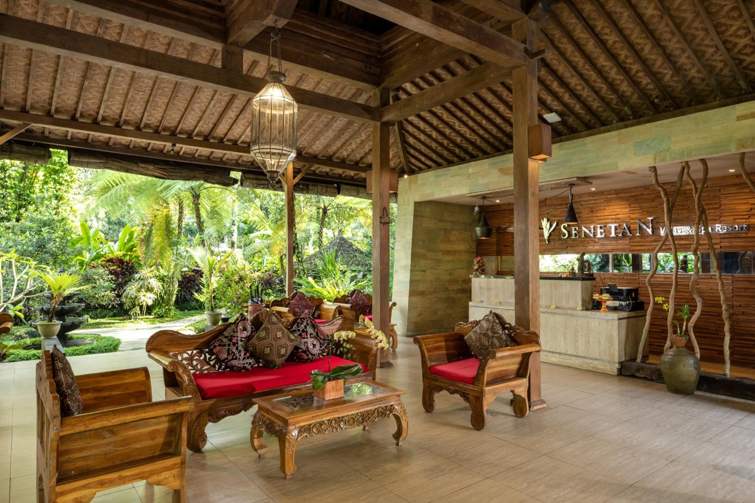 Lobby or reception in Senetan Villas and Spa Resort