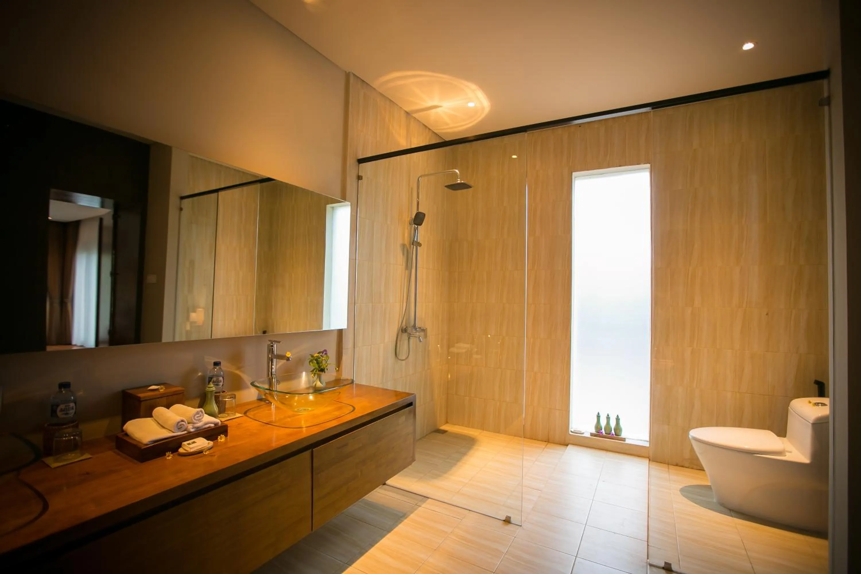 Bathroom in Senetan Villas and Spa Resort