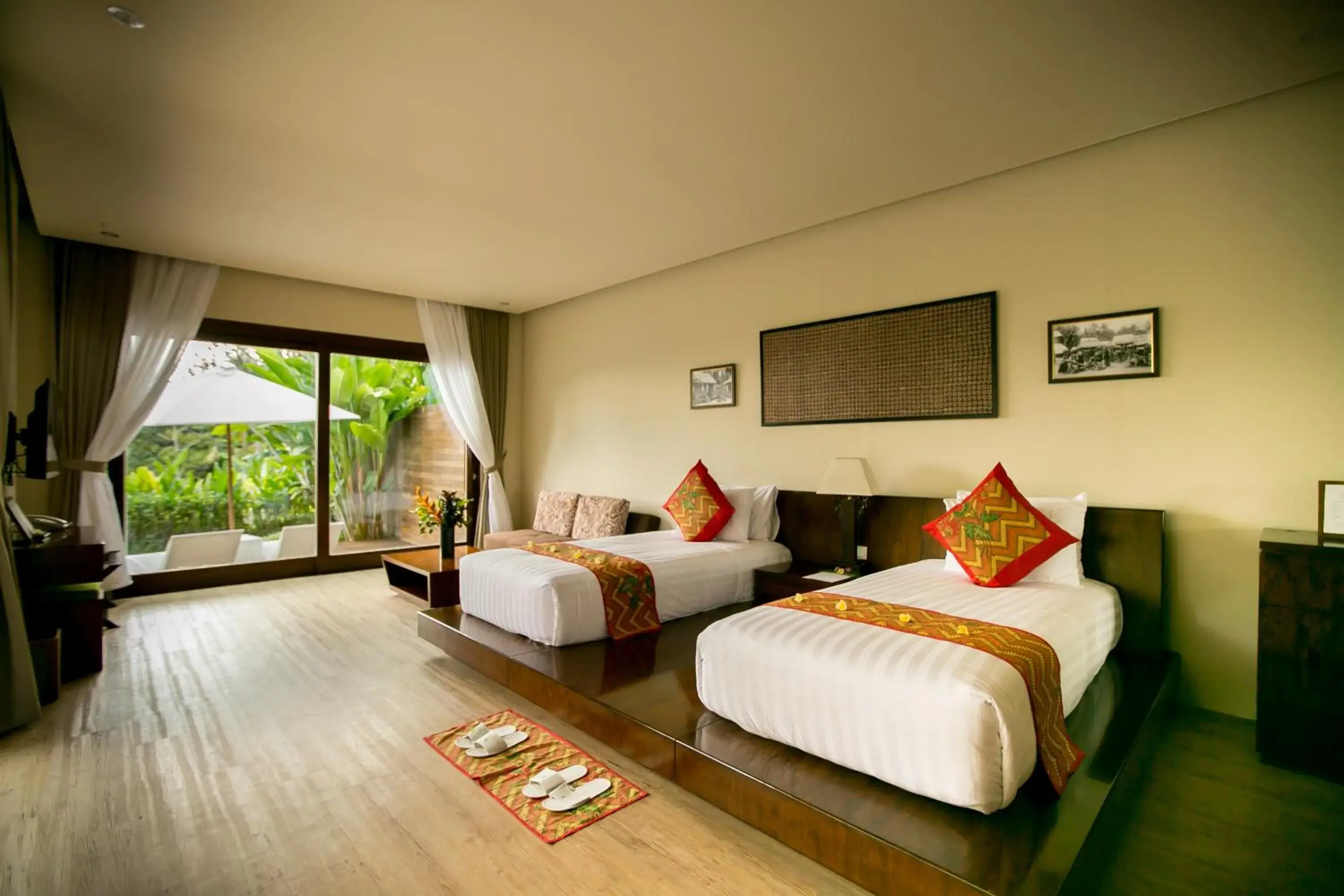 Bedroom, Bed in Senetan Villas and Spa Resort Bedroom, Bed in Senetan Villas and Spa Resort