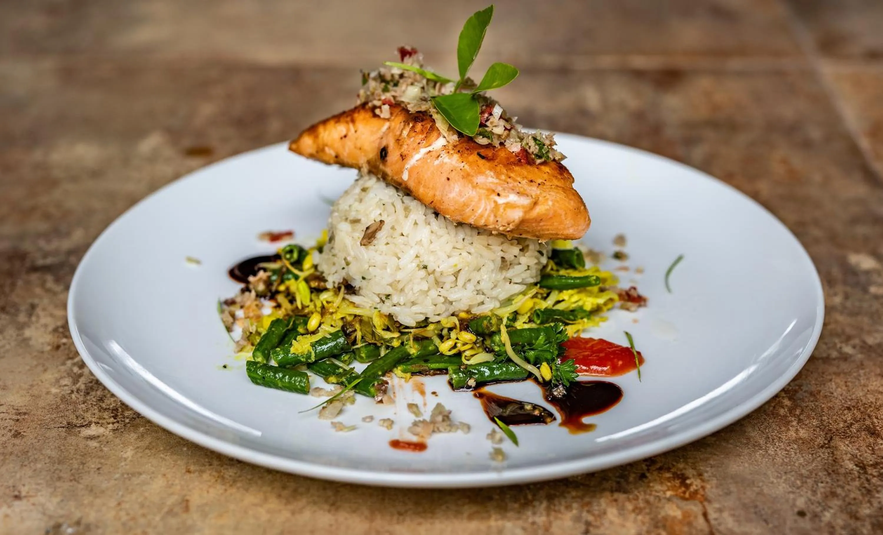 Food and drinks in Senetan Villas and Spa Resort