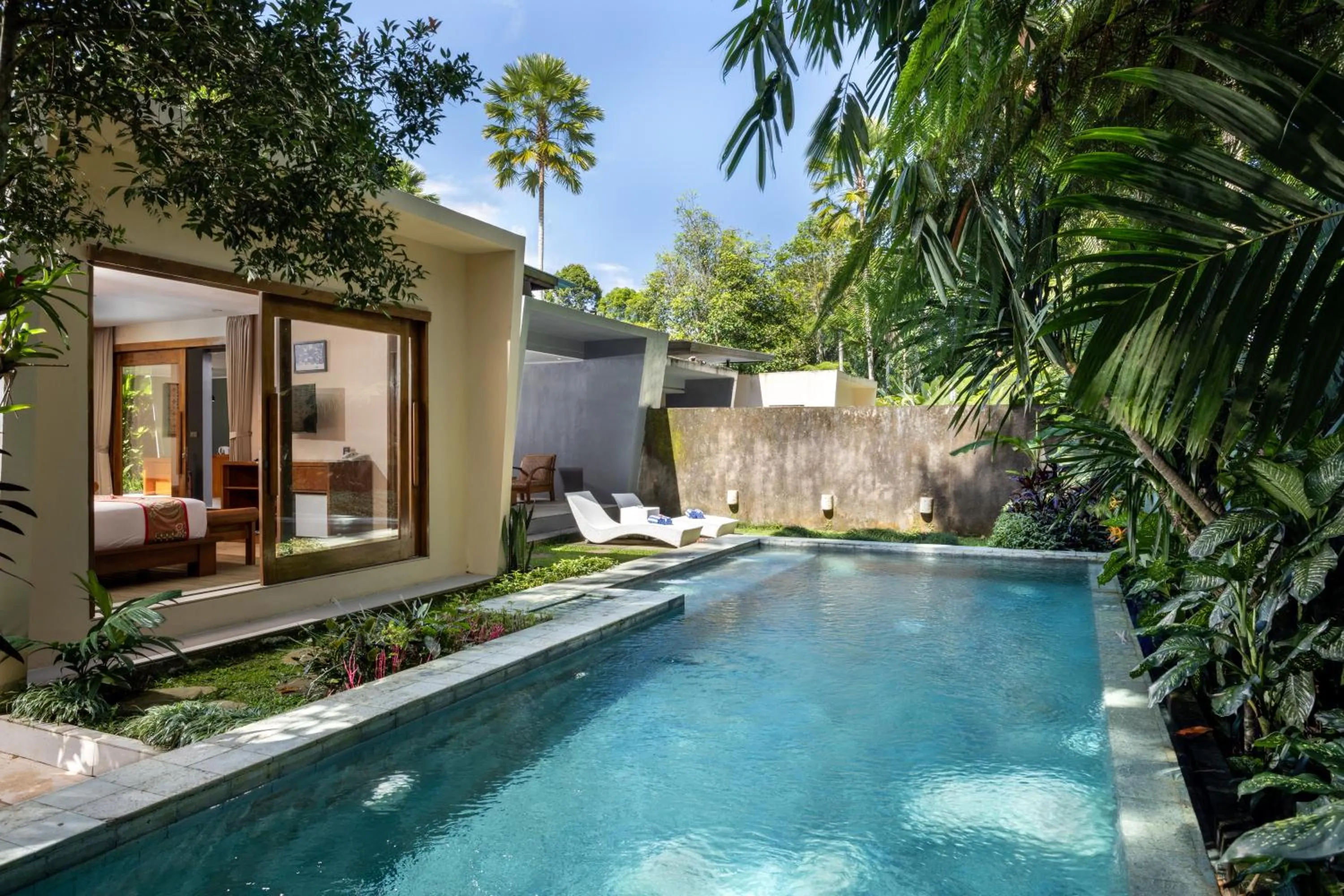 Pool view in Senetan Villas and Spa Resort