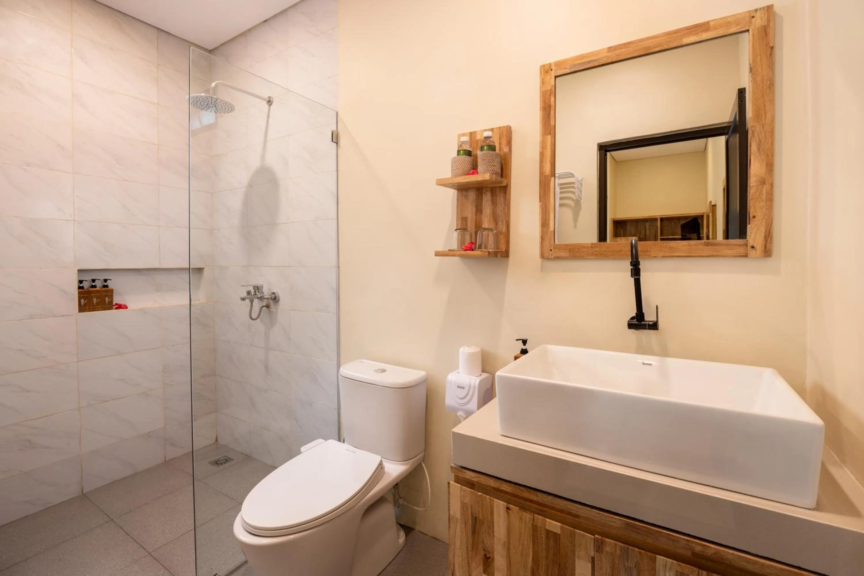 Property building in Senetan Villas and Spa Resort