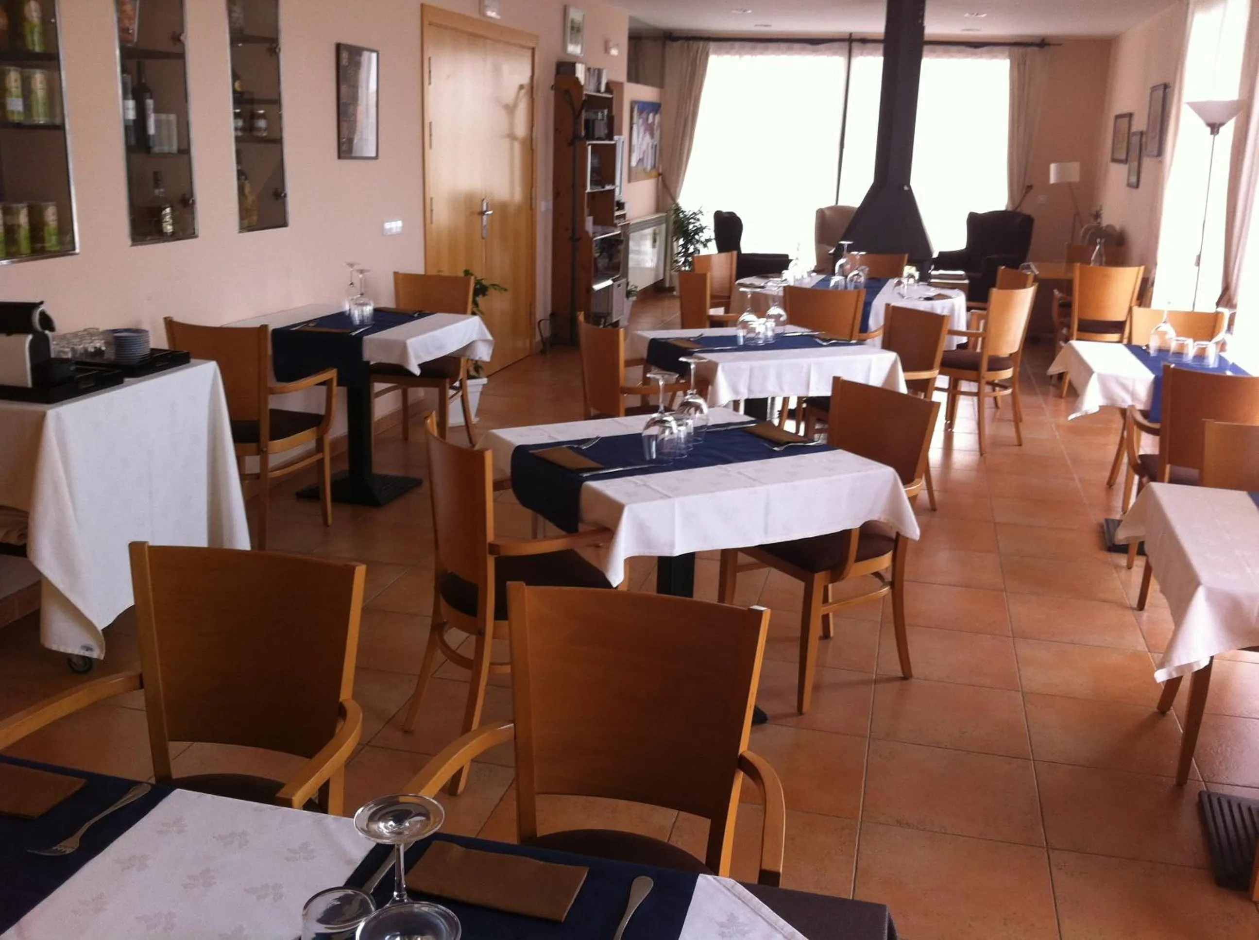 Restaurant/places to eat in Hotel Era Conte