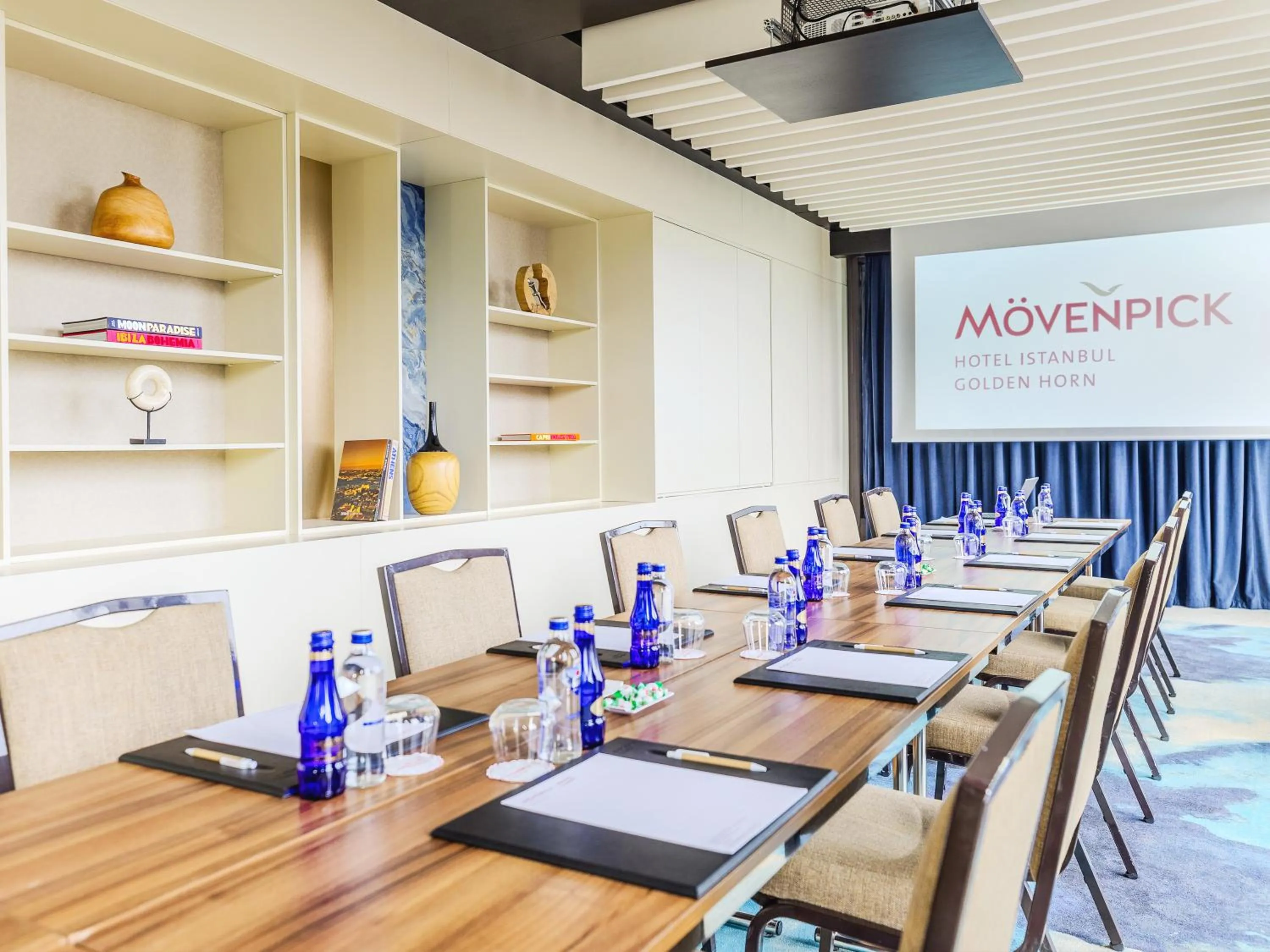 Meeting/conference room in Mövenpick Istanbul Hotel Golden Horn