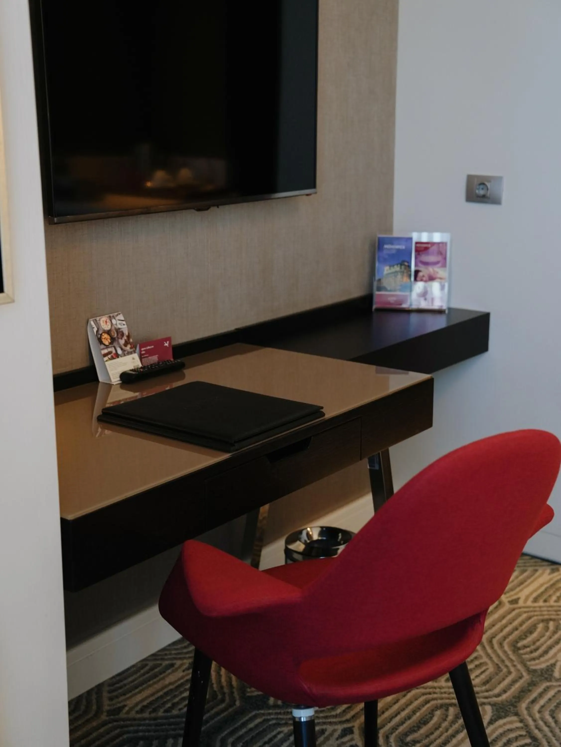 furniture in Mövenpick Istanbul Hotel Golden Horn