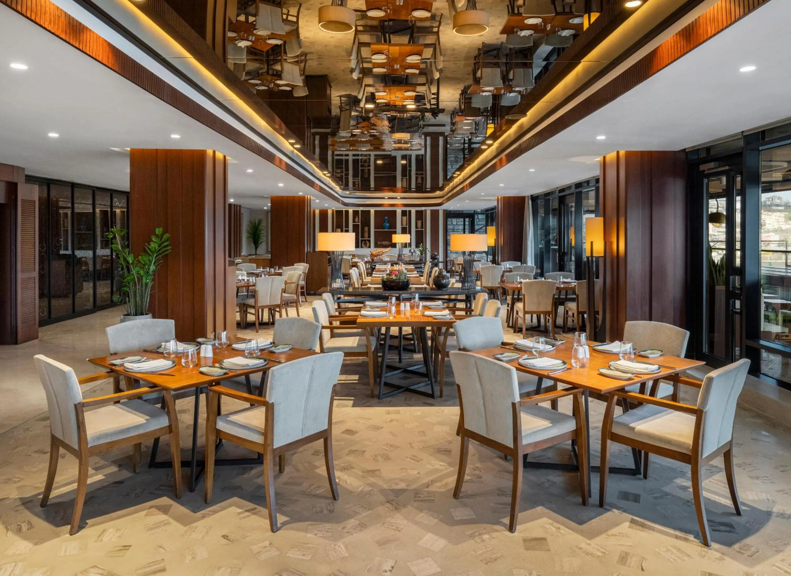 Restaurant/places to eat in Mövenpick Istanbul Hotel Golden Horn