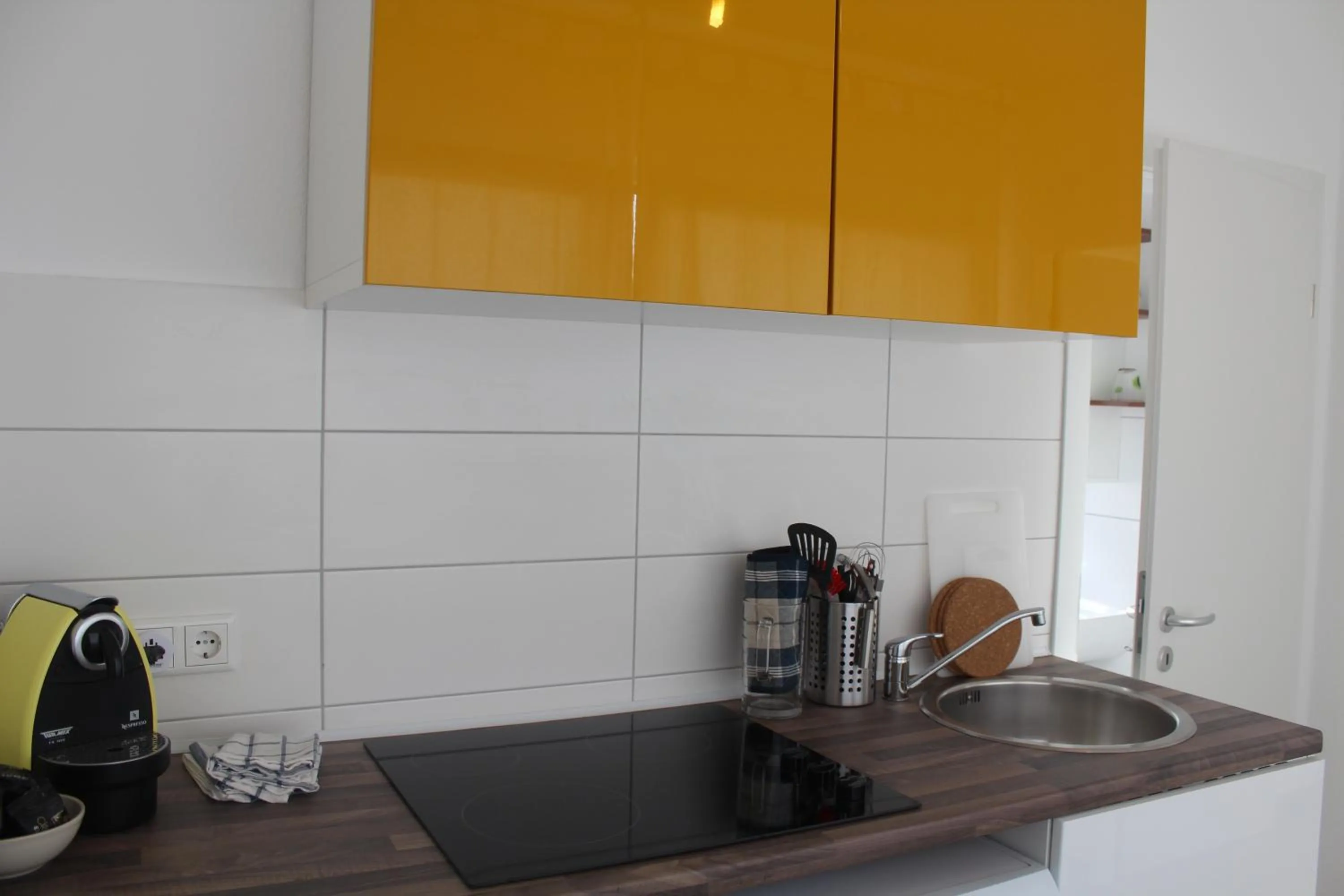 Kitchen or kitchenette in B&B MY PLACE mit Frühstückspaket - with Breakfastbox