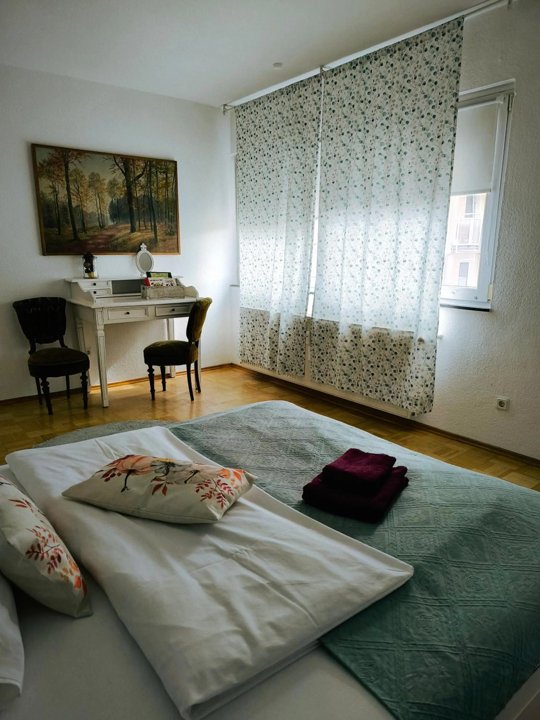 Bed in B&B MY PLACE mit Frühstückspaket - with Breakfastbox