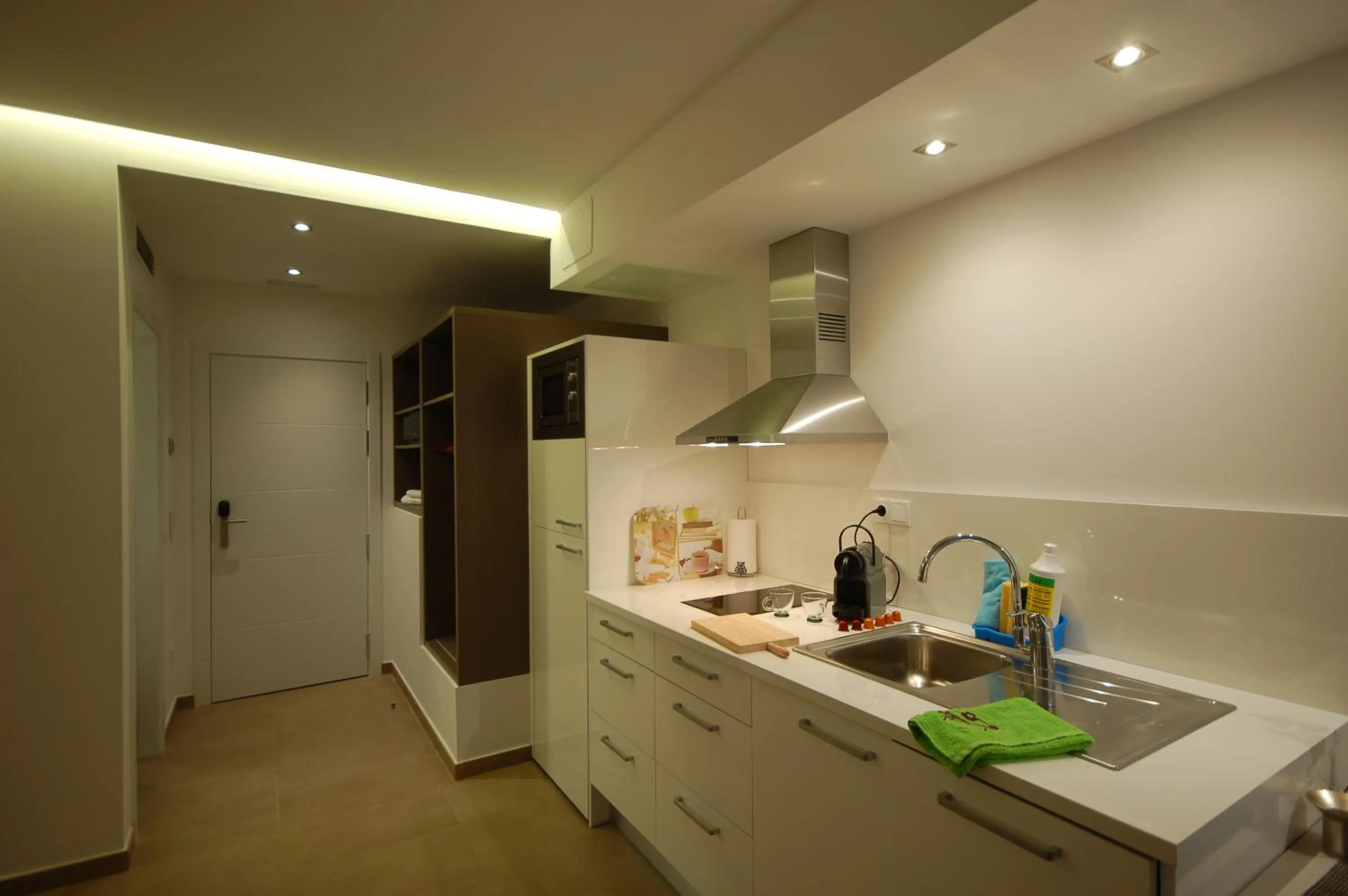 Kitchen or kitchenette in Resort Sitges Apartment