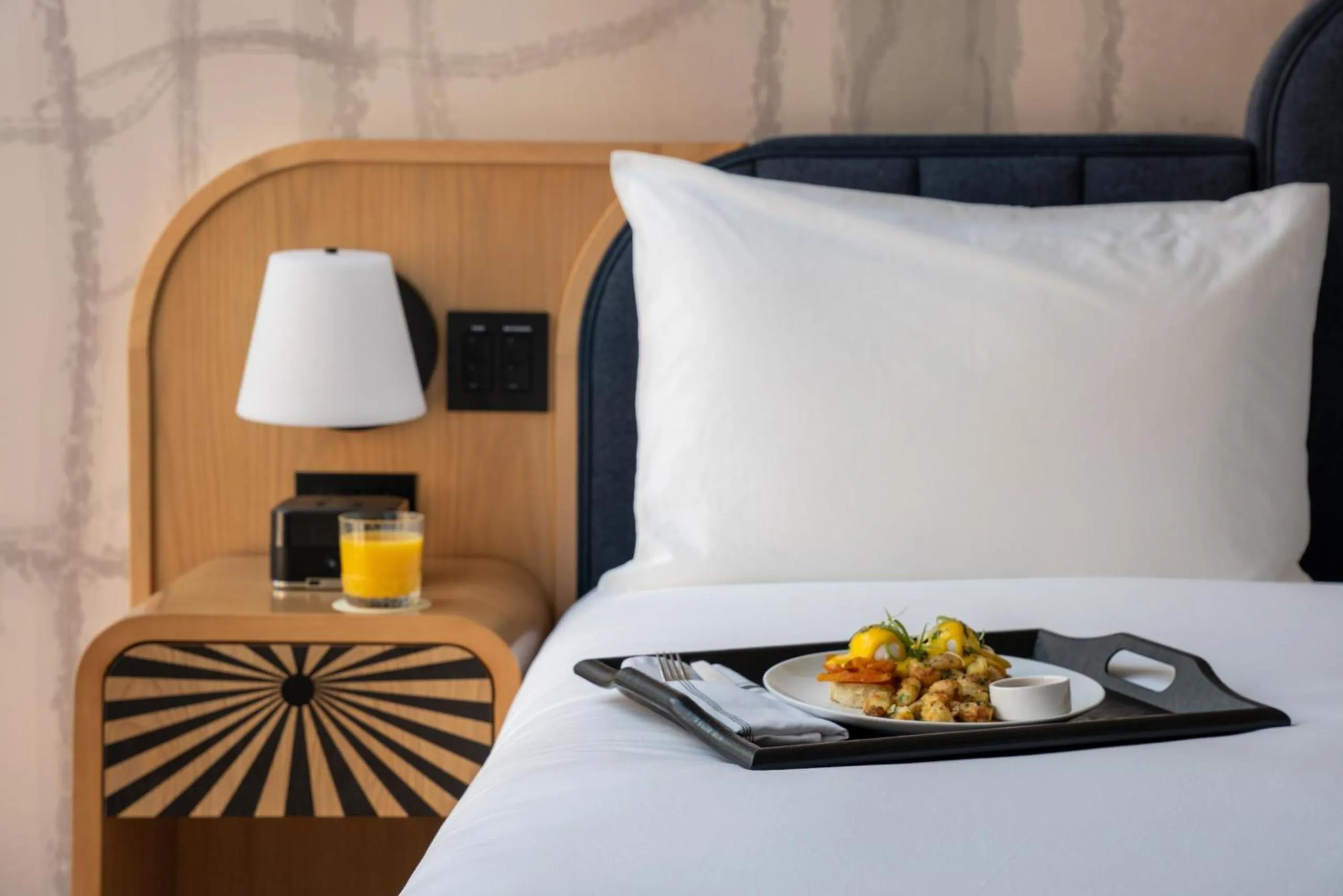 Bedroom, Bed in Toor Hotel Toronto, Part Of Jdv By Hyatt