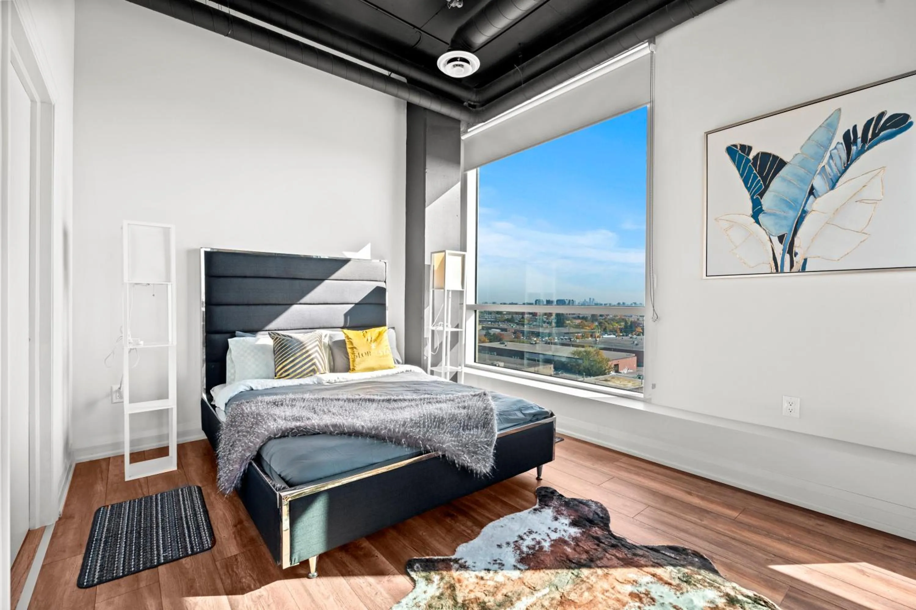 Finch West Residence Suites - Hotel DUKE