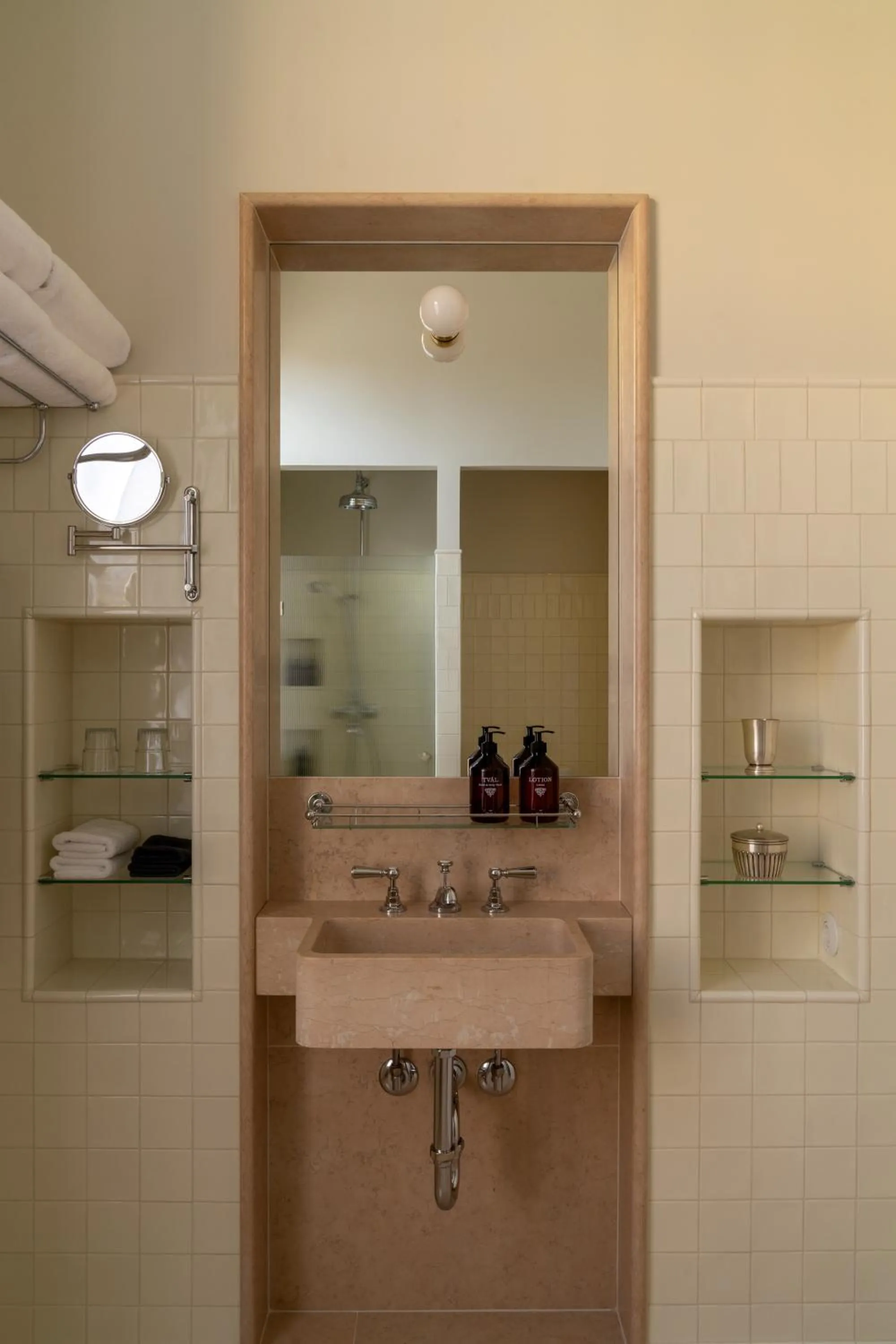 Bathroom in Stockholm Stadshotell