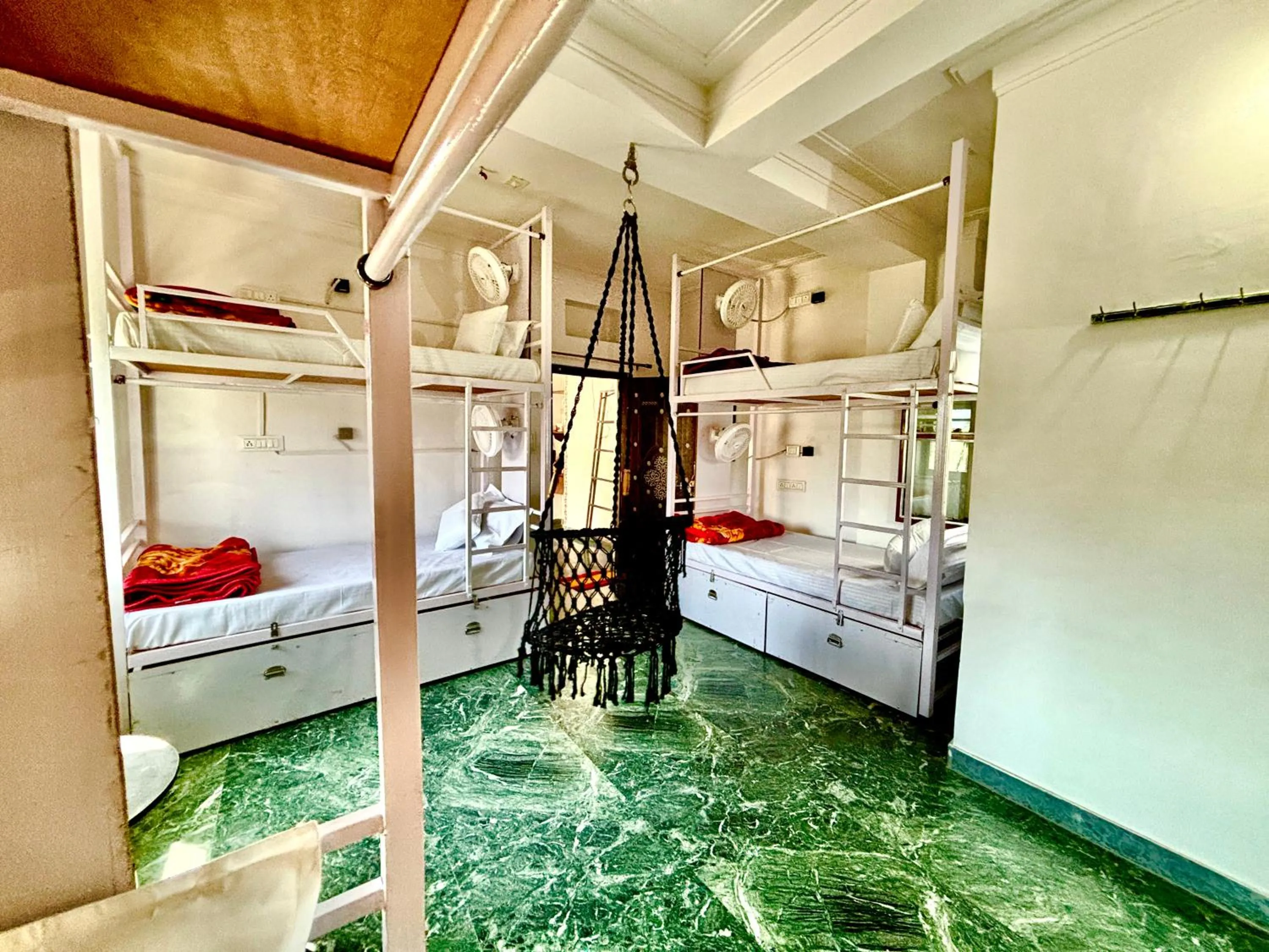 Bed in Multiple Stories, Udaipur