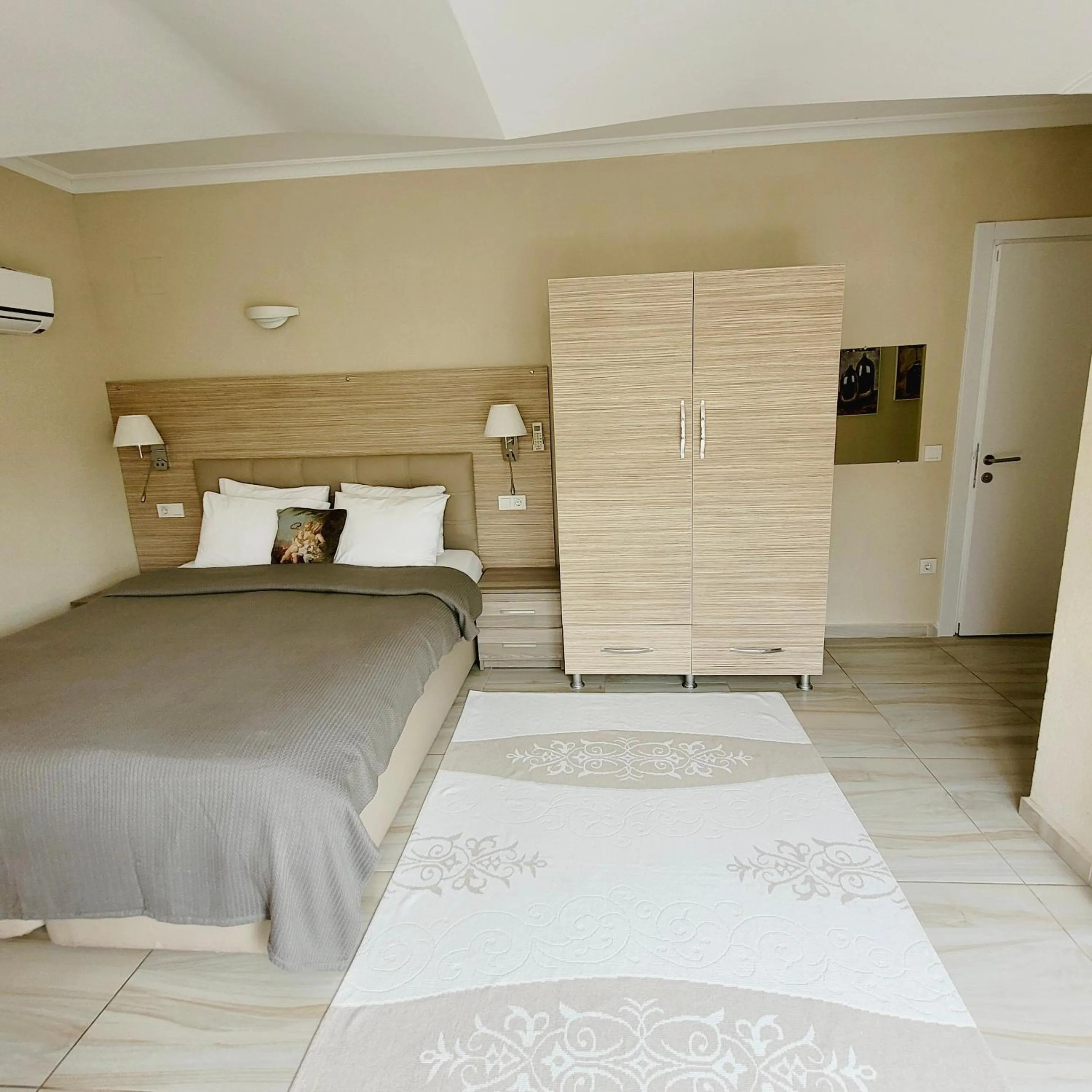 Bed in Arp Dalyan