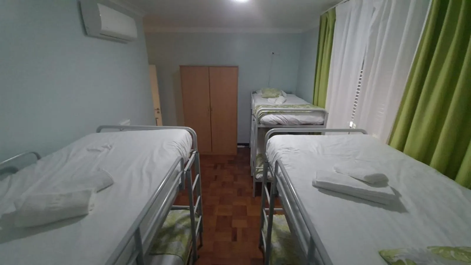 Photo of the whole room, Bed in Hostel Jardins de São Luís