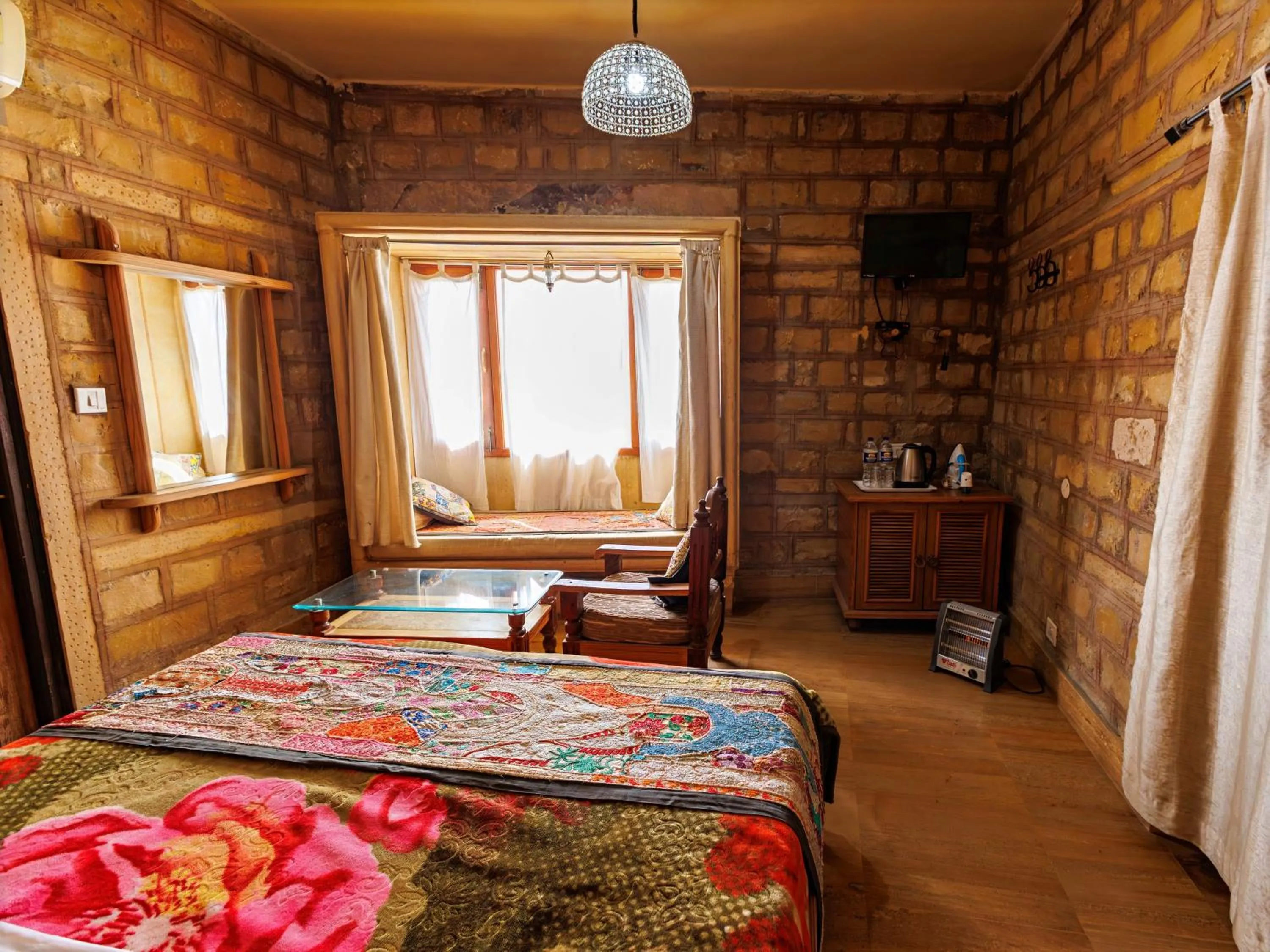 Bed in Hotel The Silk Route