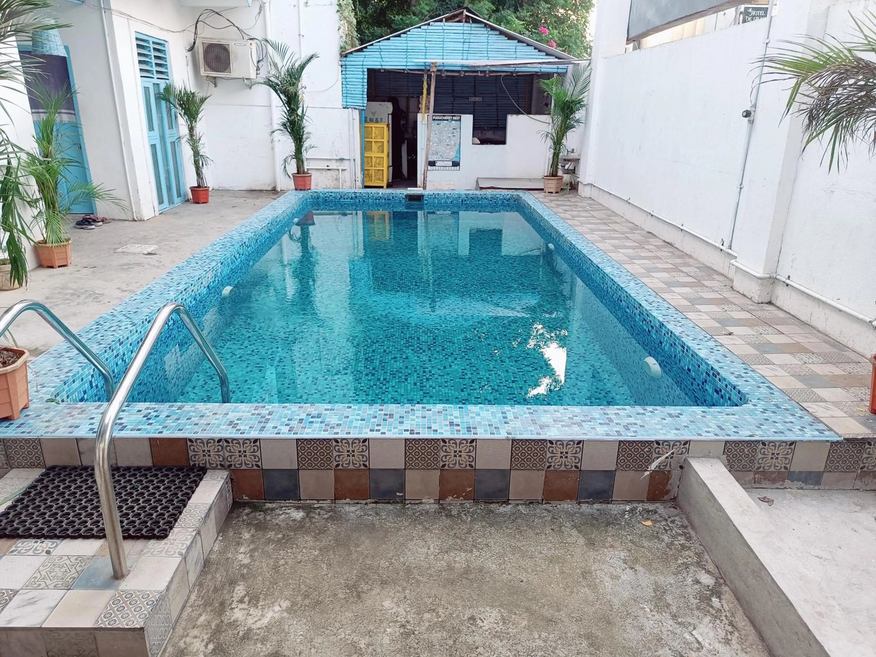 Nature Loft Beach Resort with Swimming Pool