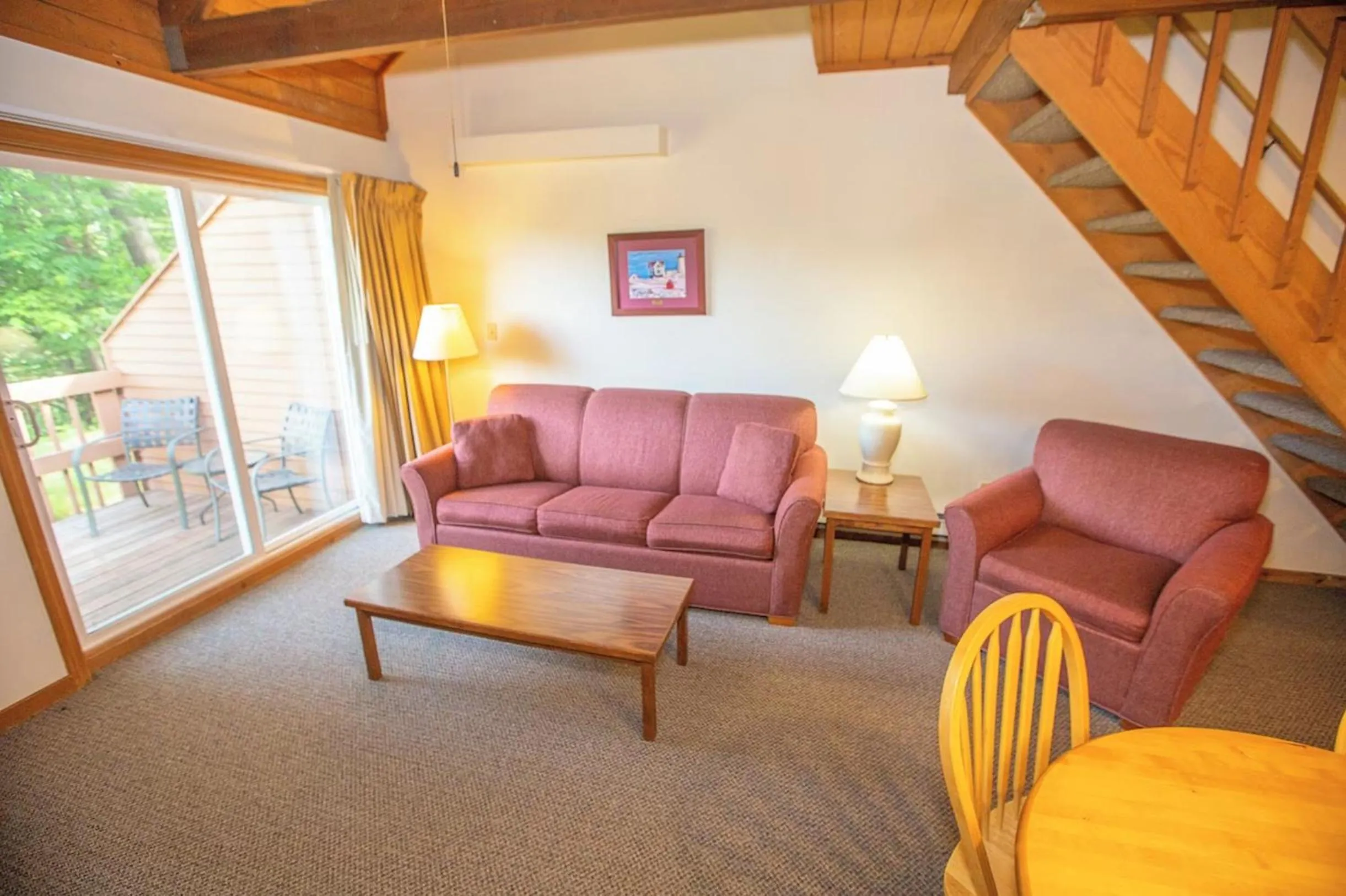 Living room in Cold Spring Plymouth Resort