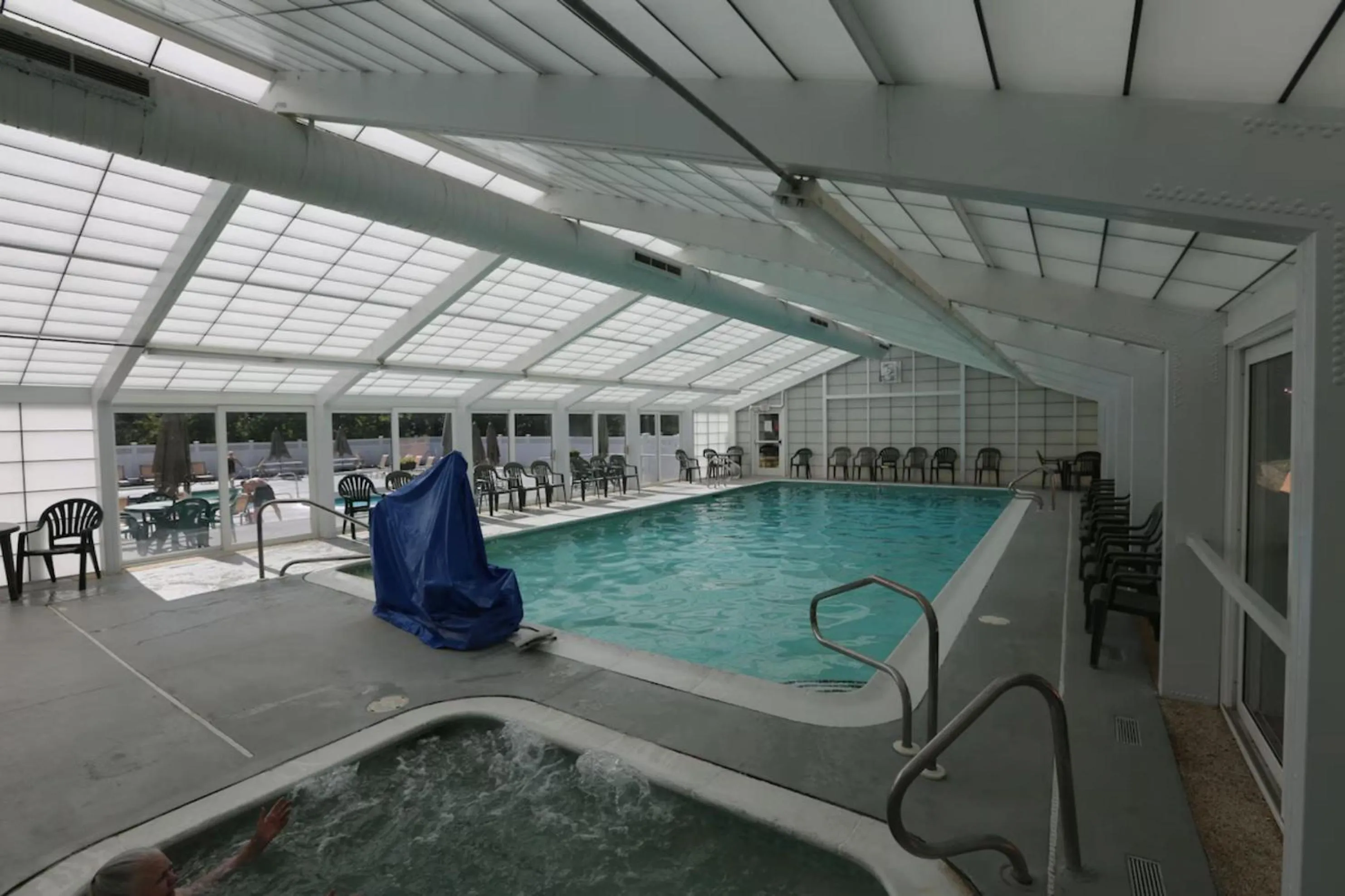 Hot Tub in Cold Spring Plymouth Resort