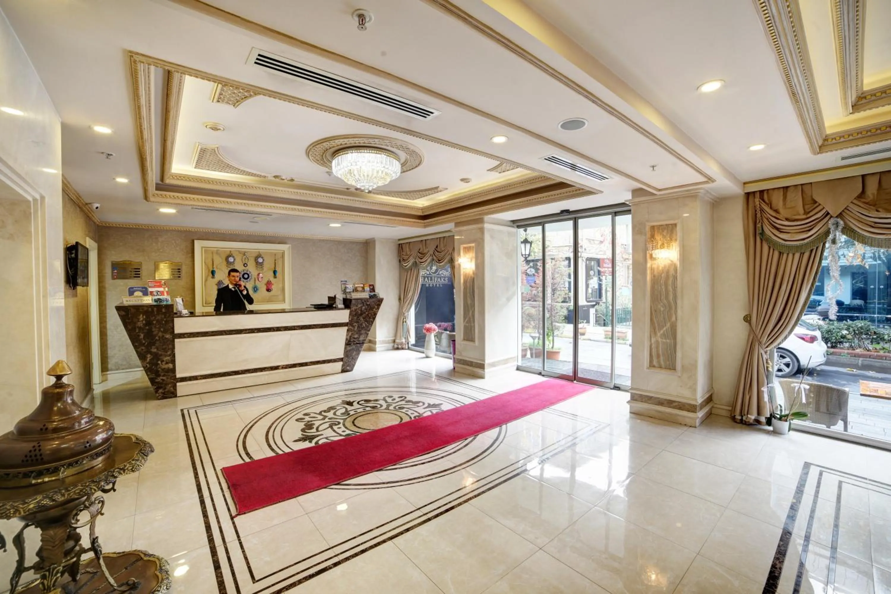 Lobby or reception, Bed in Halifaks Hotel