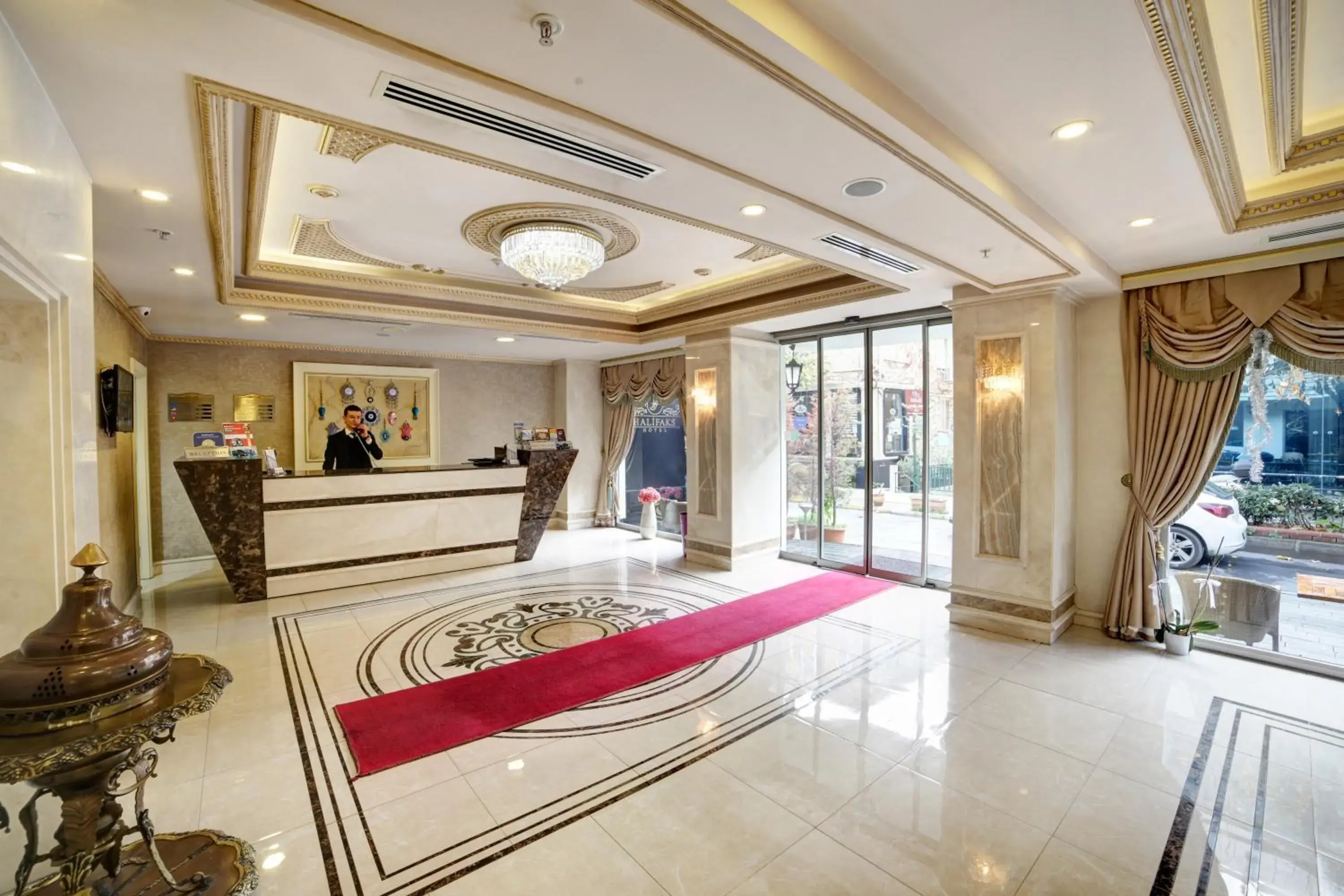 Lobby or reception, Bed in Halifaks Hotel Lobby or reception, Bed in Halifaks Hotel