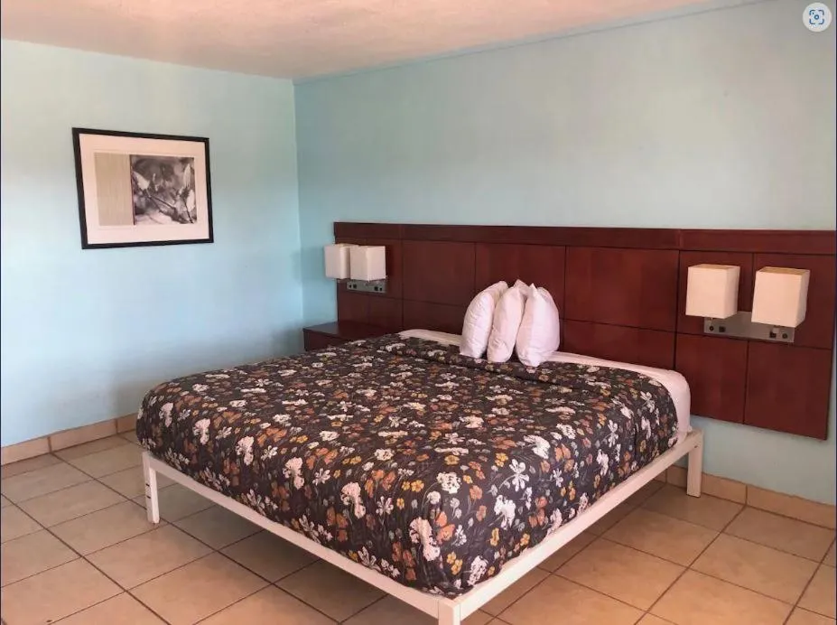 Bed in Economy Suites