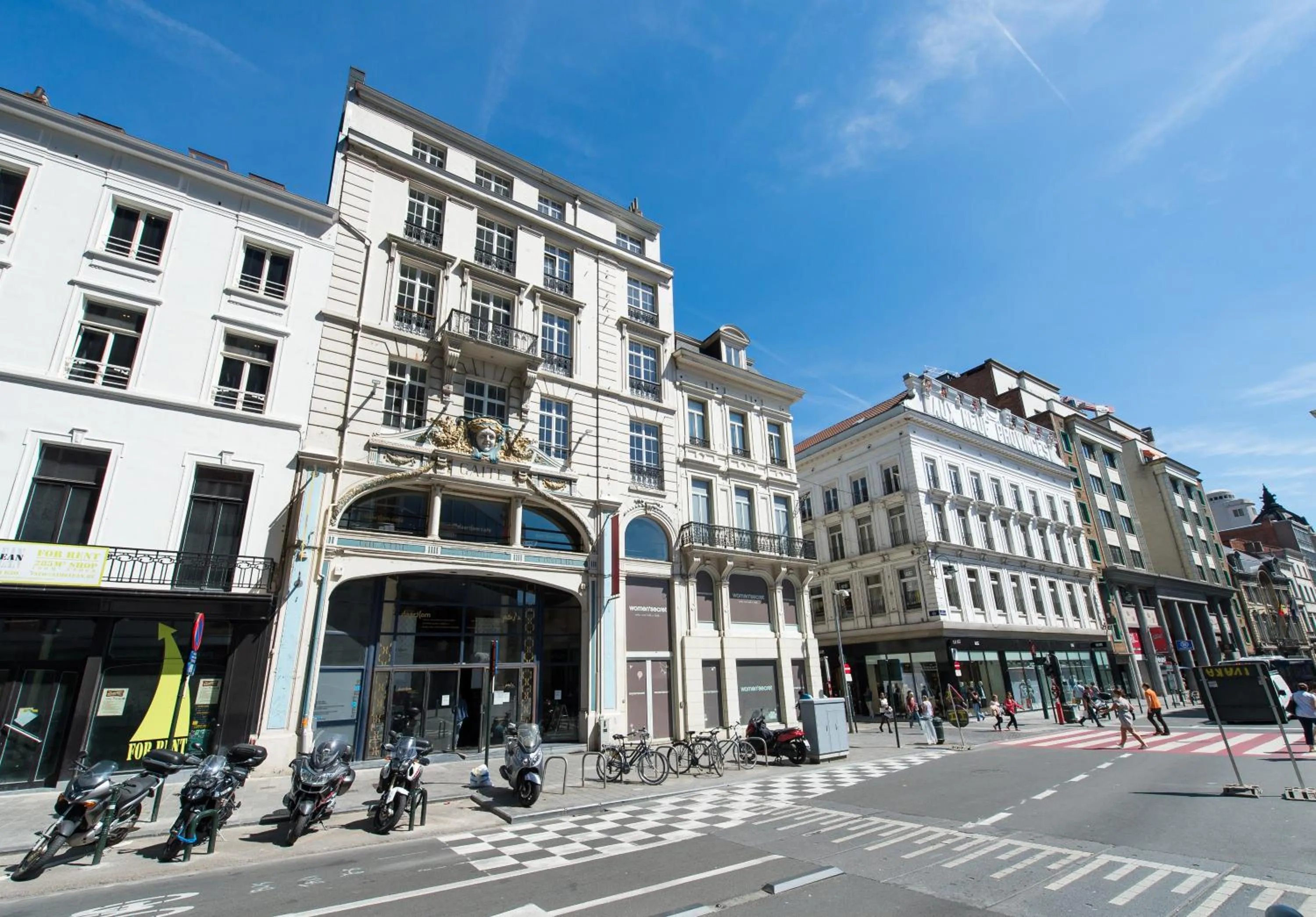 Property building in Smartflats - Gaité