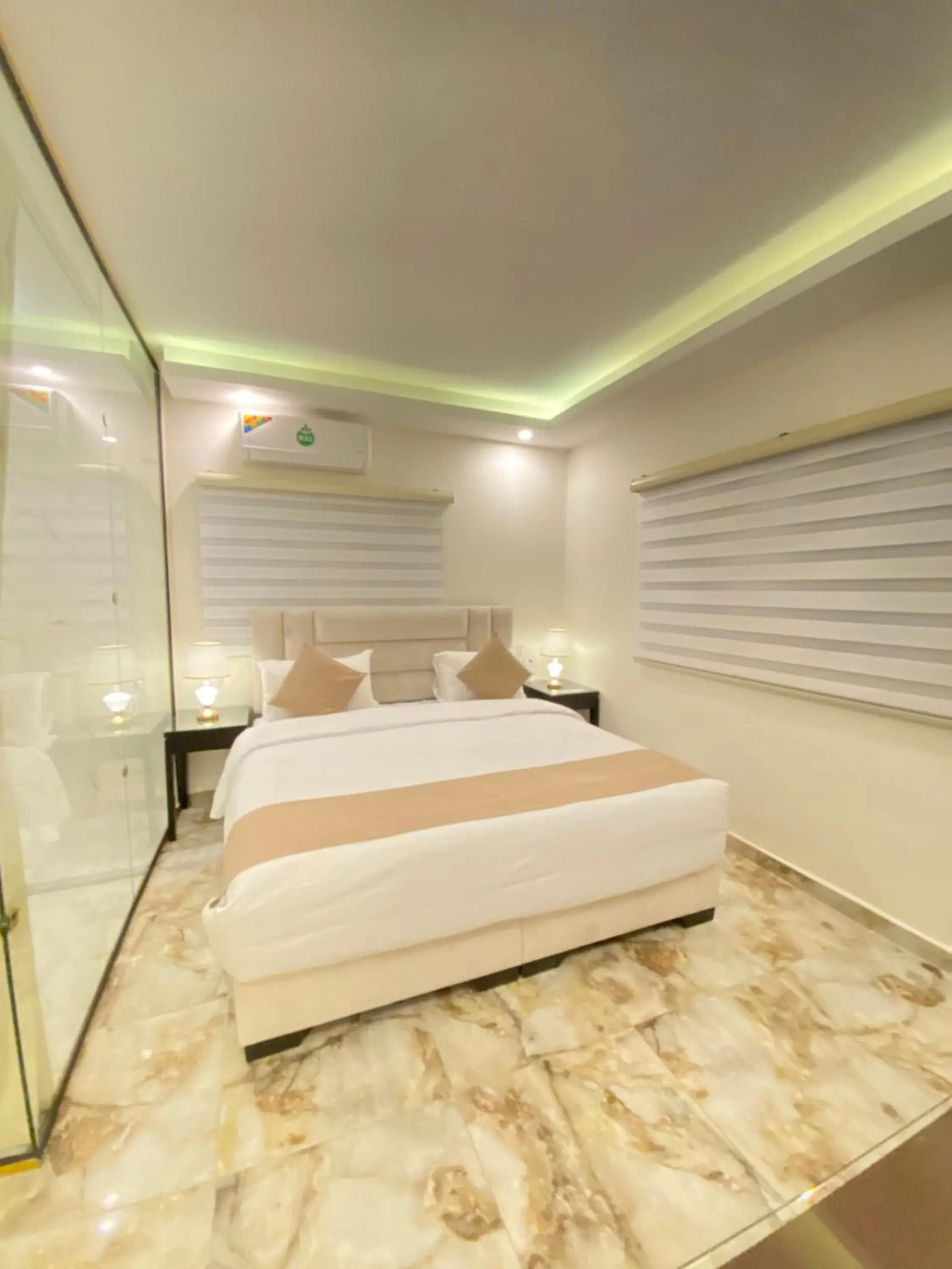 King Room with Mountain View - single occupancy in Eighth Wonders Hotel King Room with Mountain View - single occupancy in Eighth Wonders Hotel
