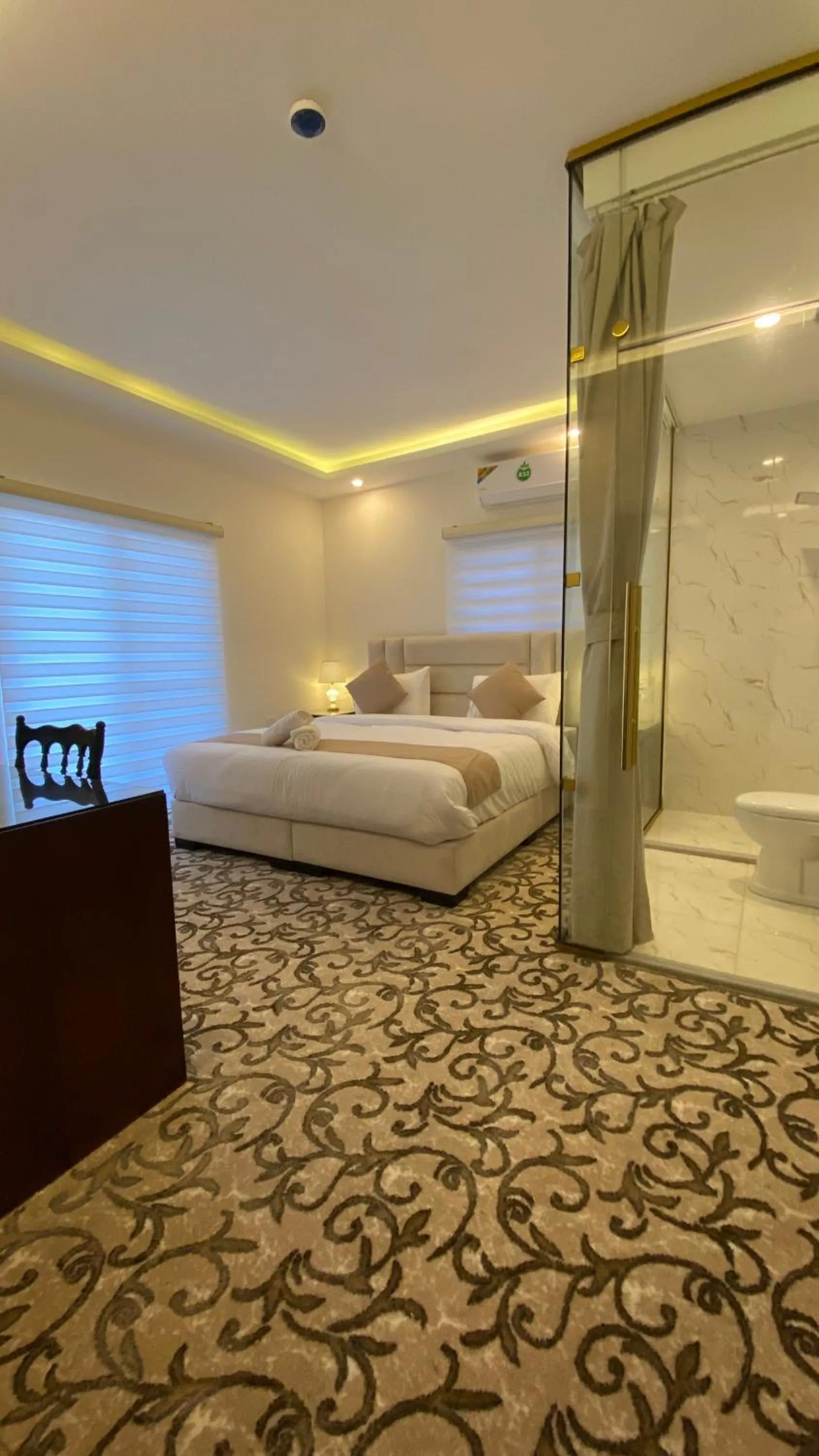 Deluxe Double Room (2 Adults + 1 Child) - single occupancy in Eighth Wonders Hotel