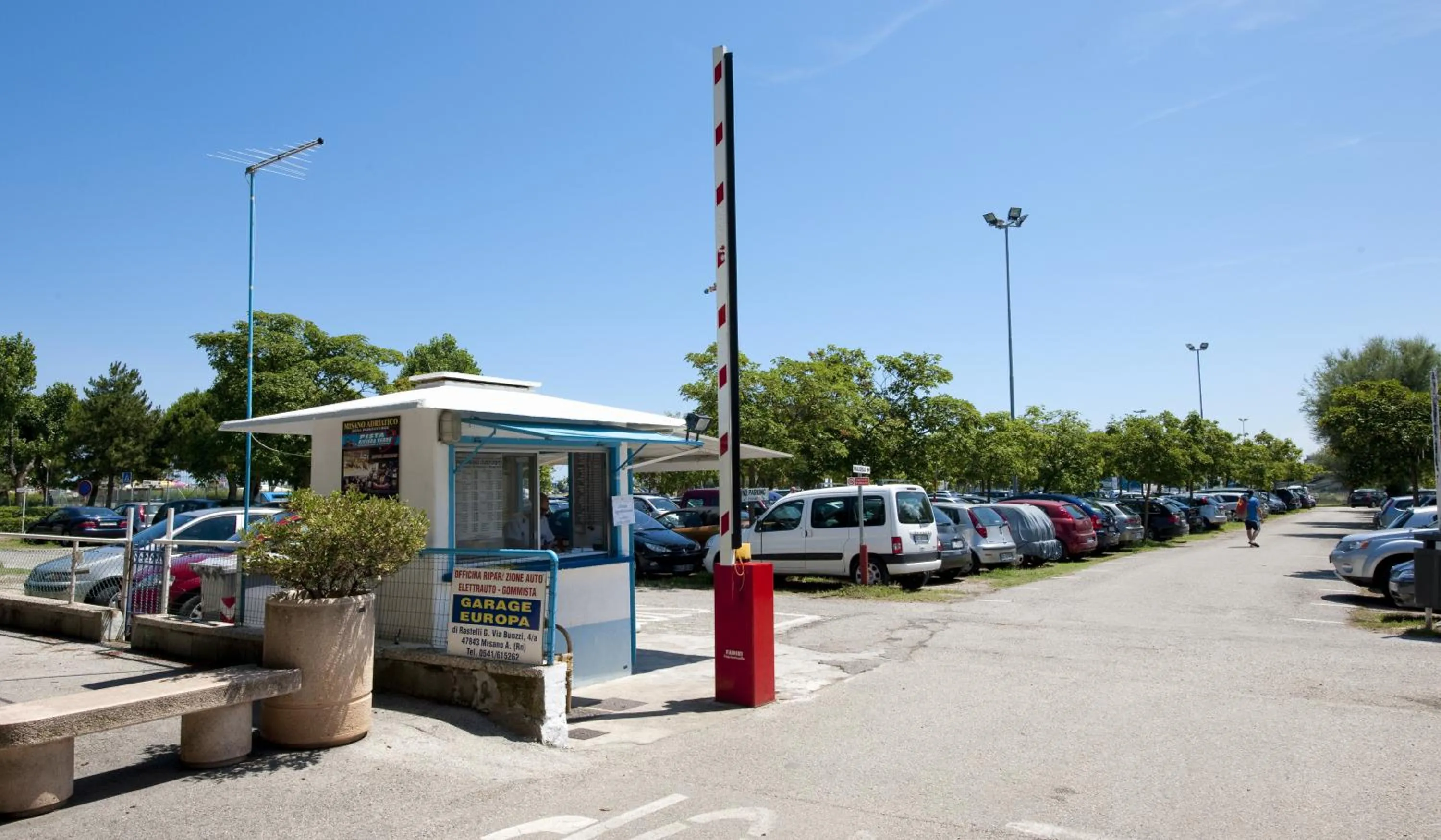 Parking in Hotel Capitol