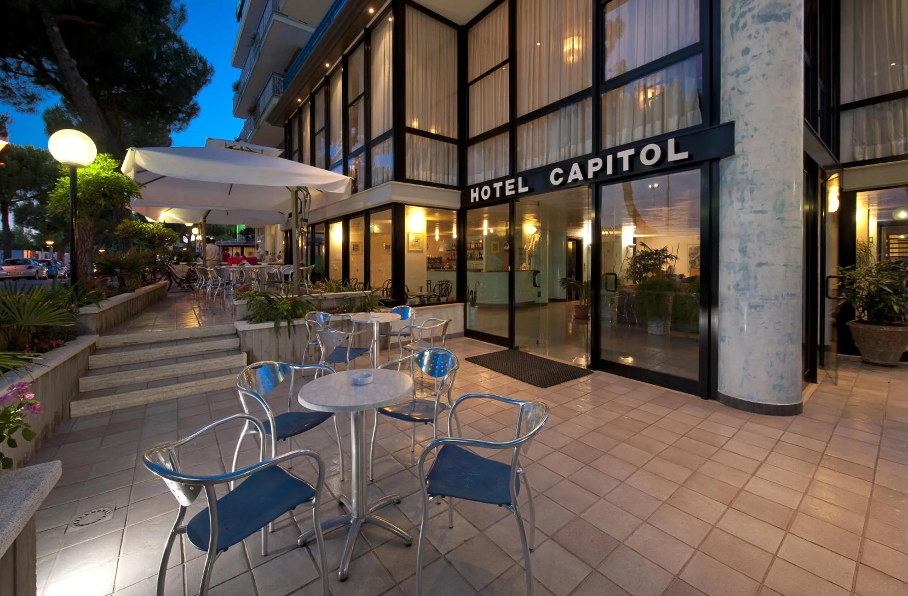 Patio in Hotel Capitol