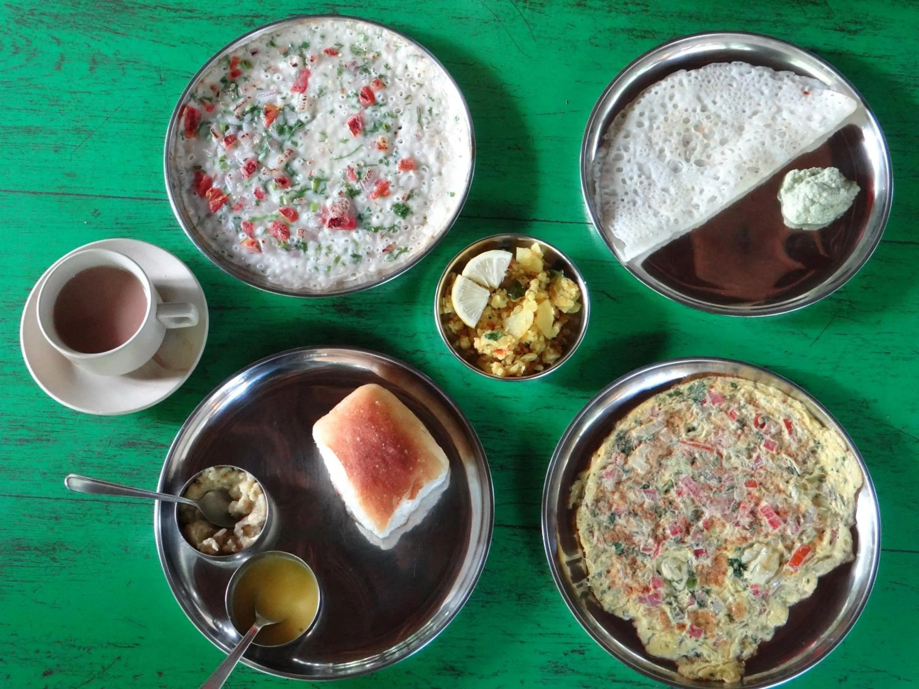 Breakfast in Dudhsagar Plantation