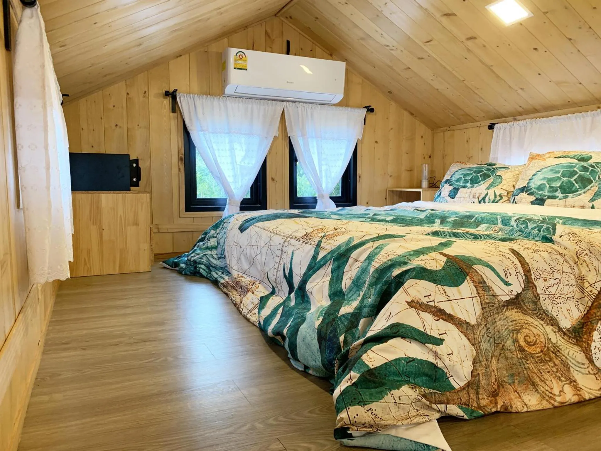 Bed in Abrite House - Tiny House Koh Lanta