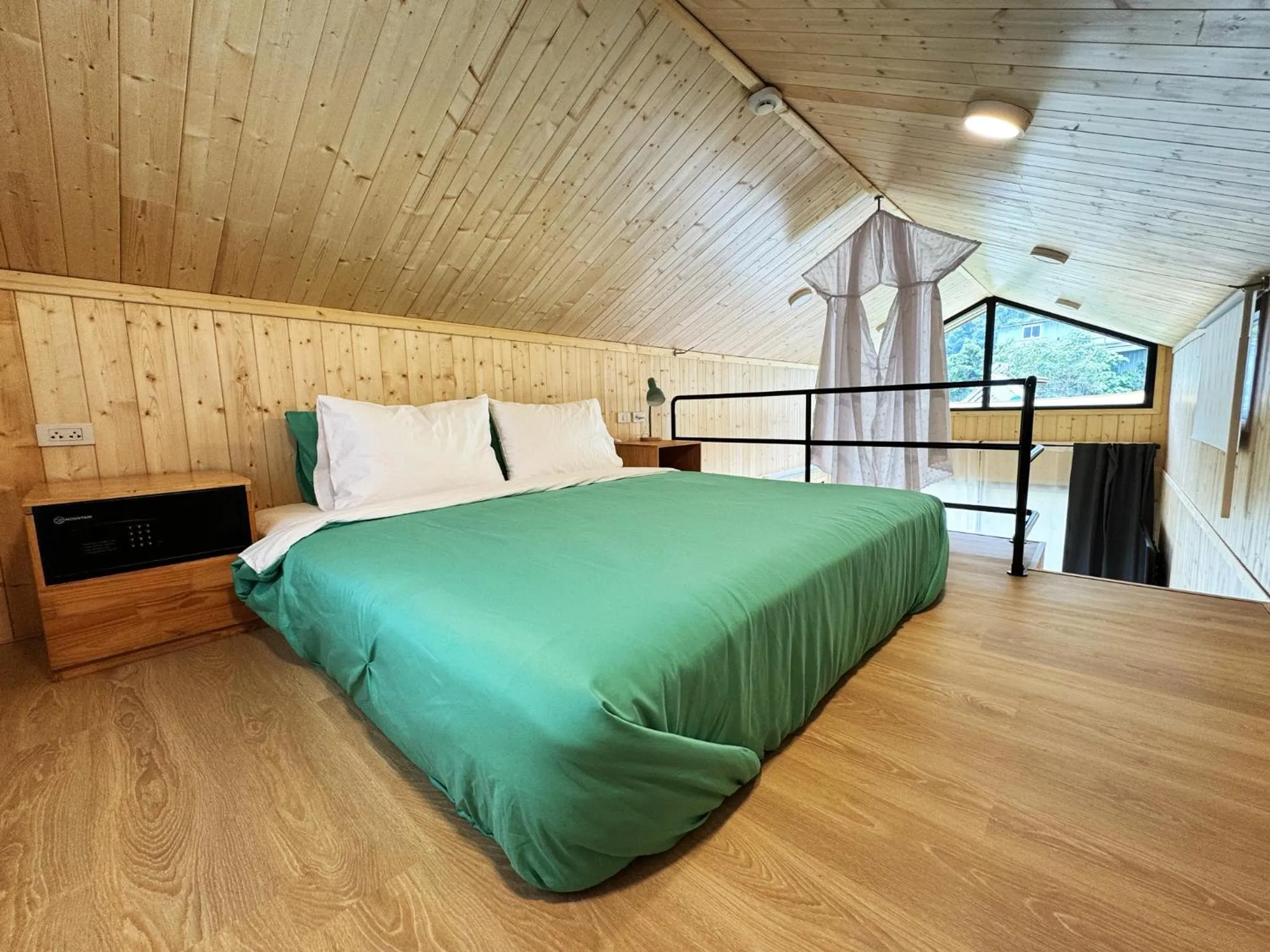 Bed in Abrite House - Tiny House Koh Lanta
