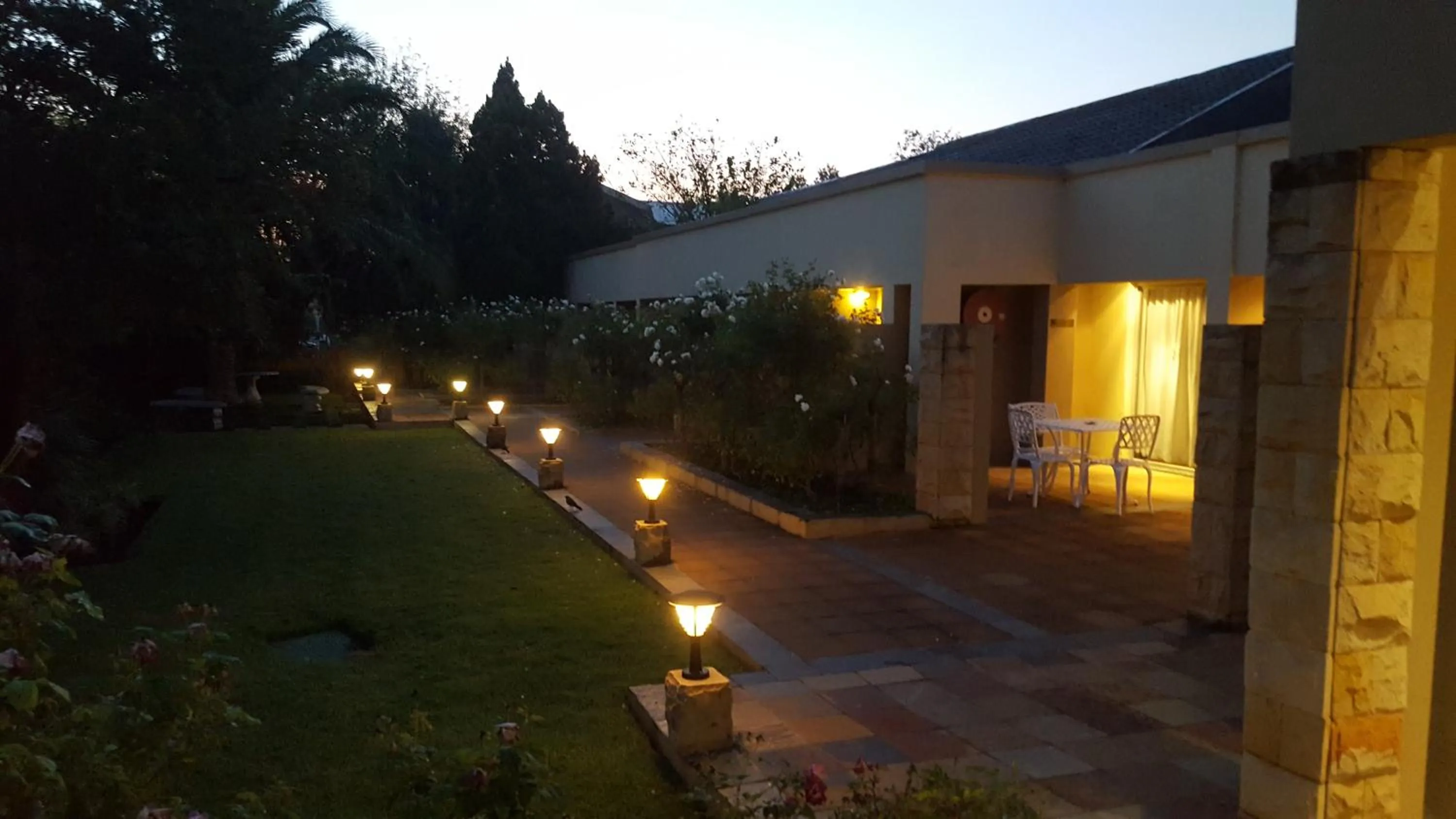 Garden in Acacia Lodge