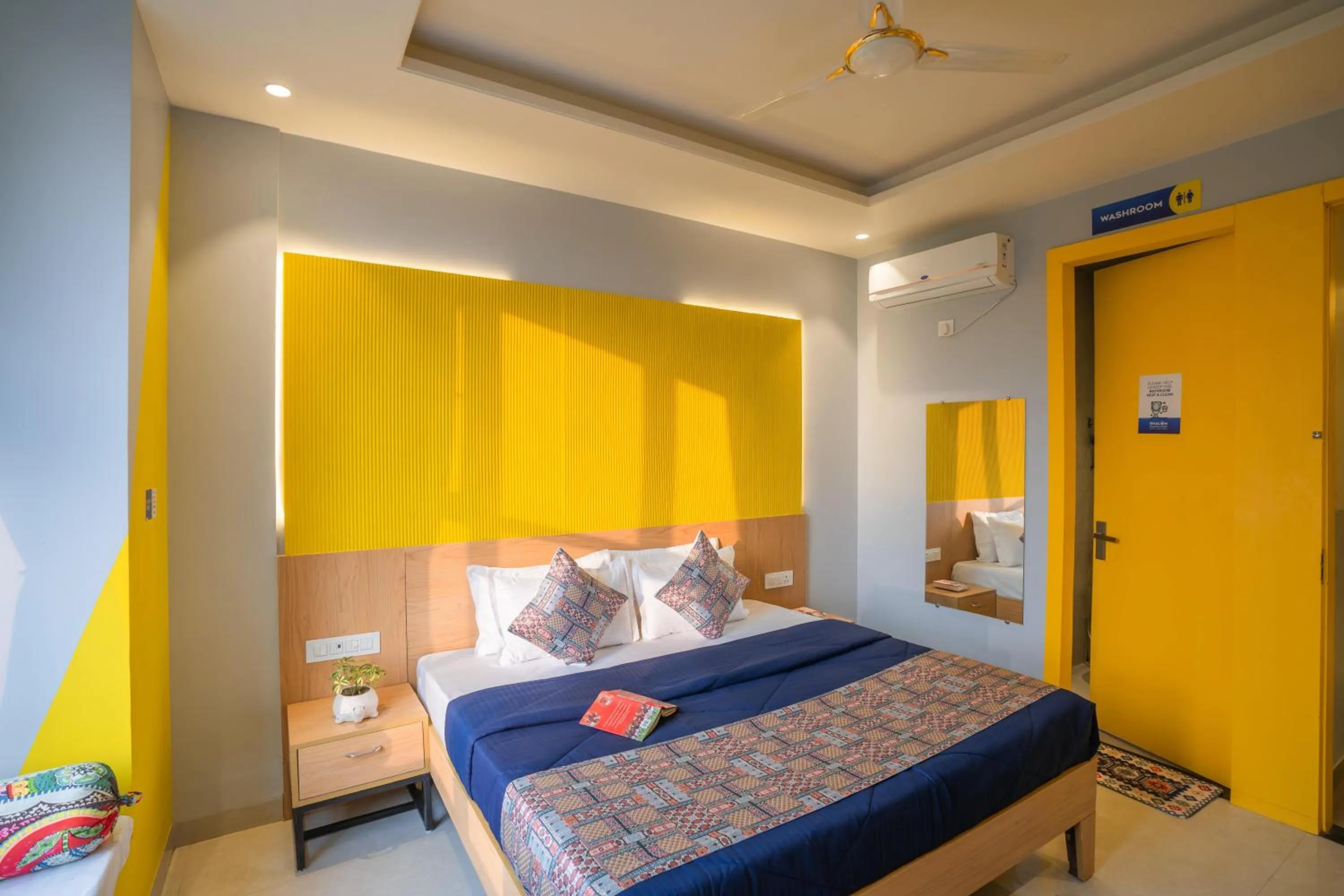 Bed in Shalom Backpackers Jaipur