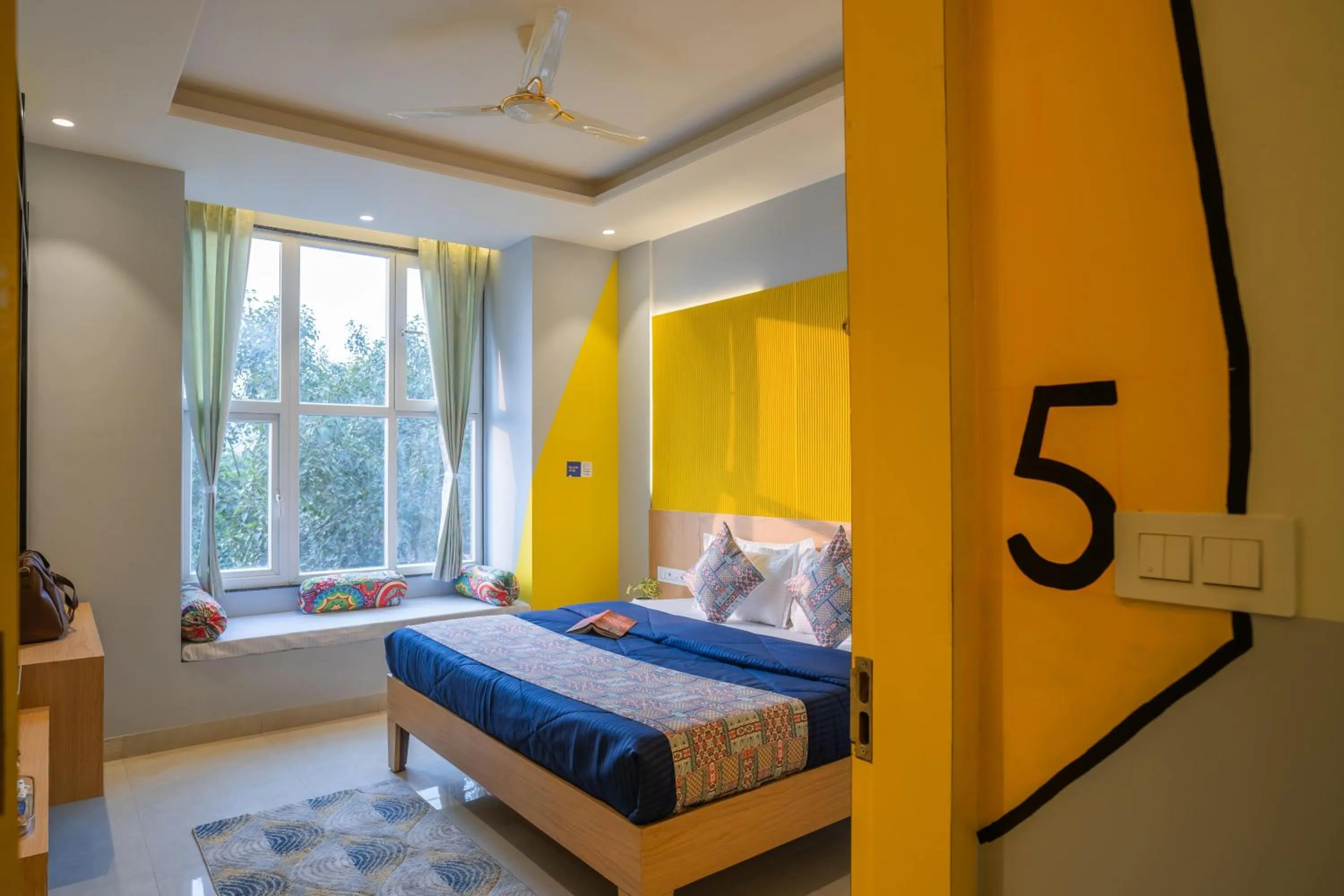 Bed in Shalom Backpackers Jaipur