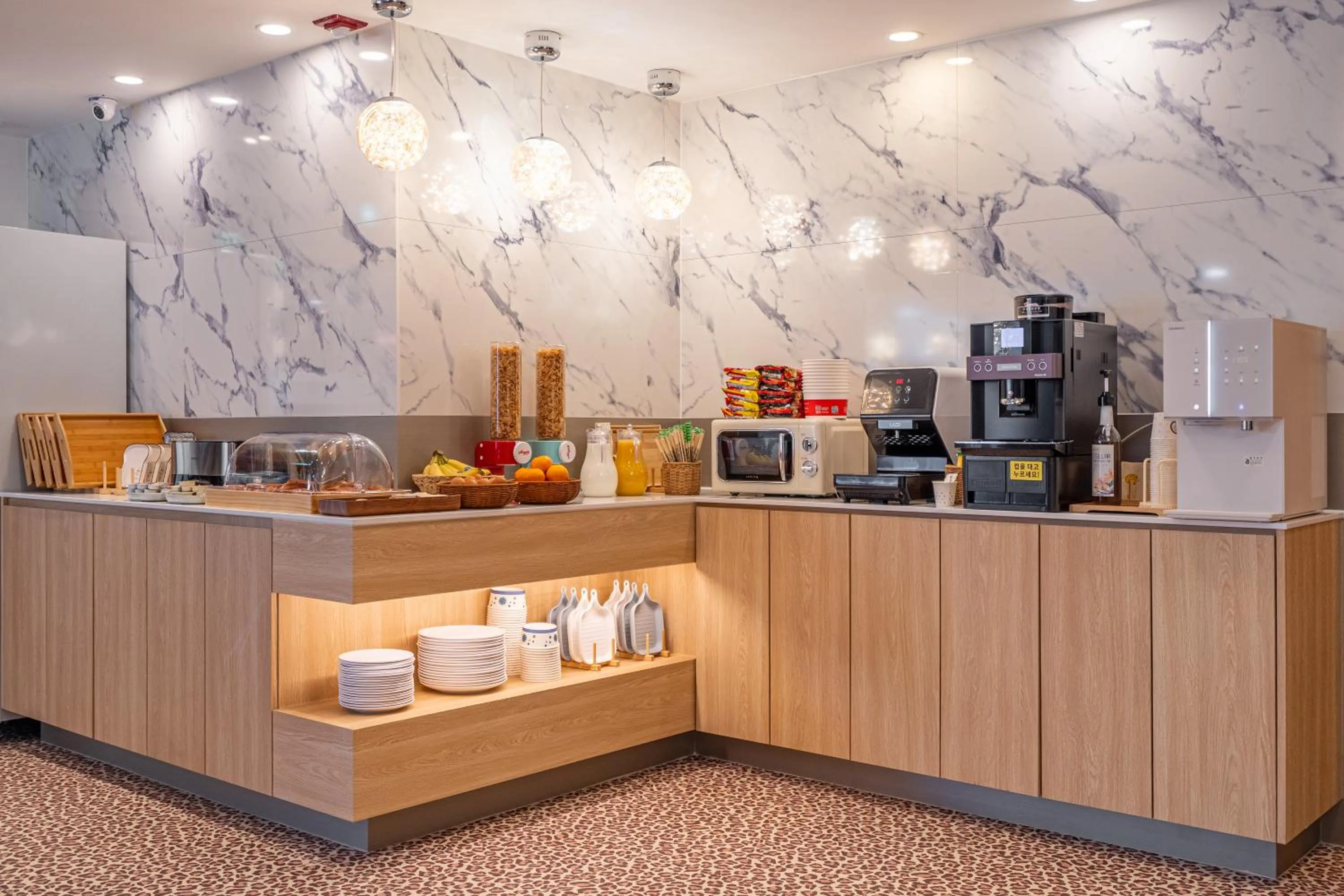 Food and drinks in Browndot hotel Gimhae cityhall