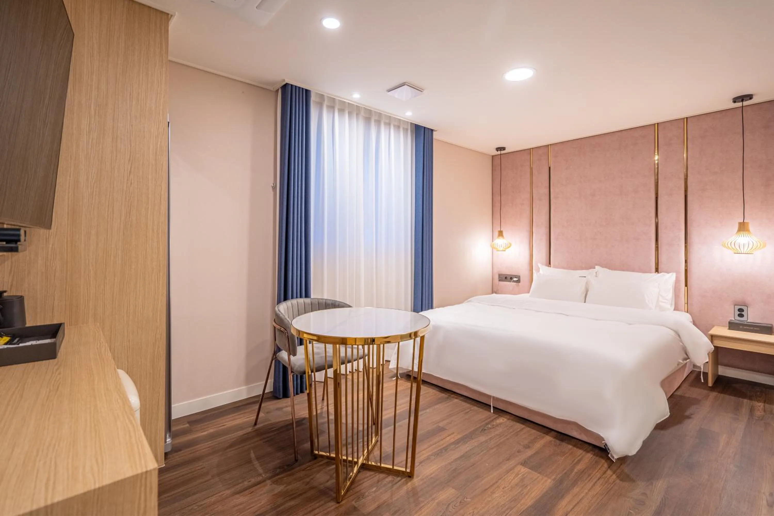 Photo of the whole room, Bed in Browndot hotel Gimhae cityhall