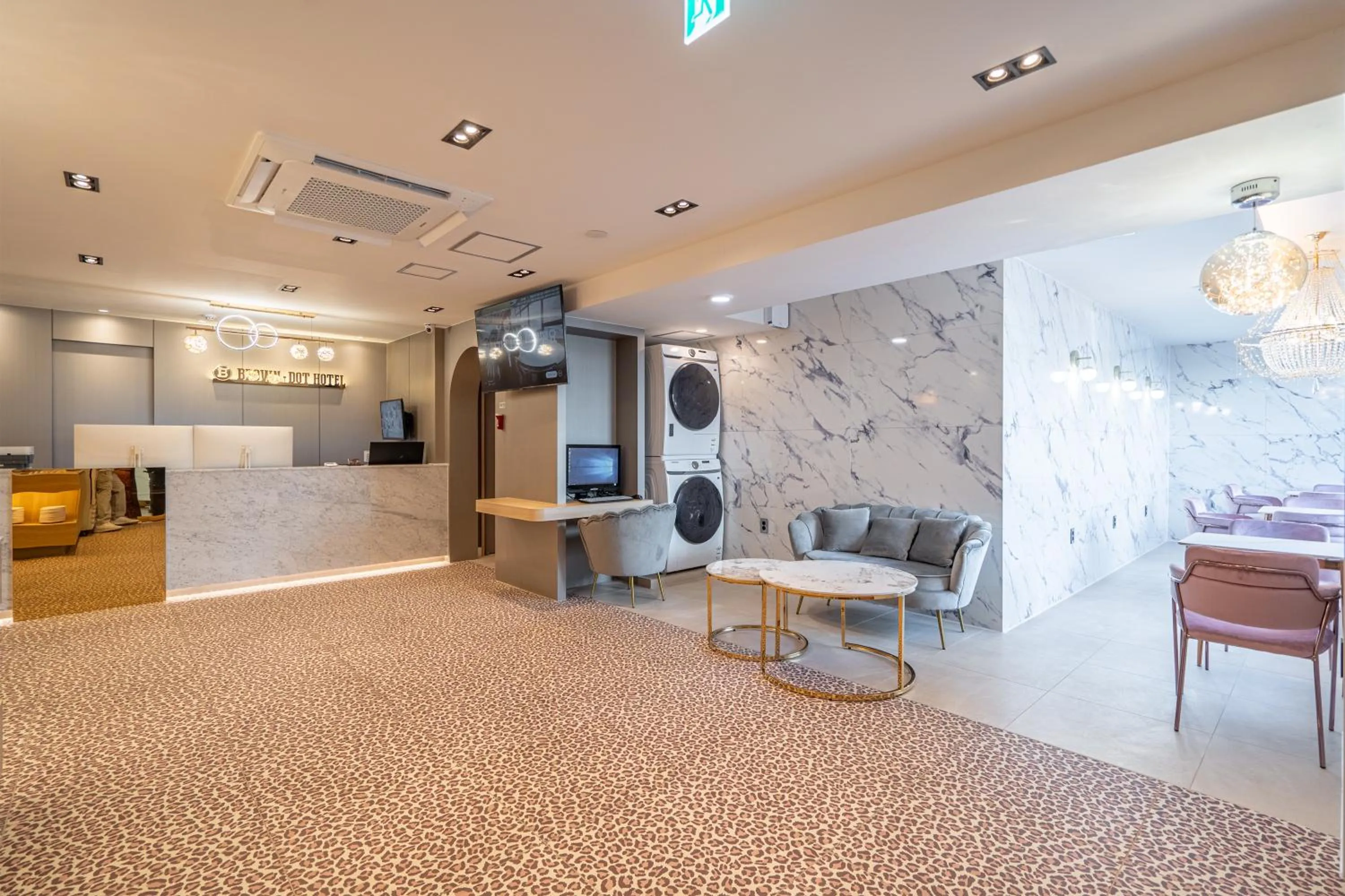 On-site shops in Browndot hotel Gimhae cityhall