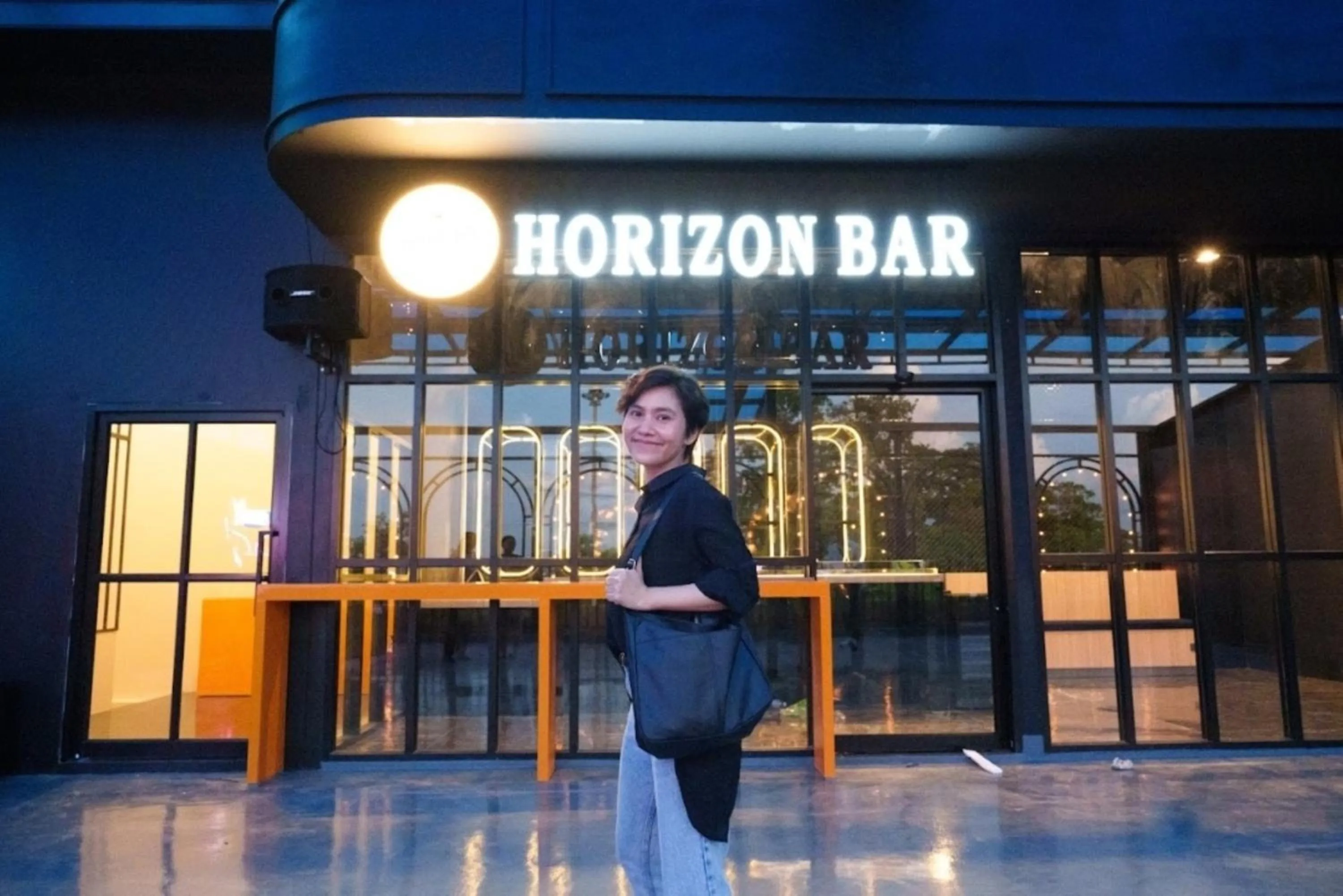 Restaurant/places to eat in Khota Hill Hotel