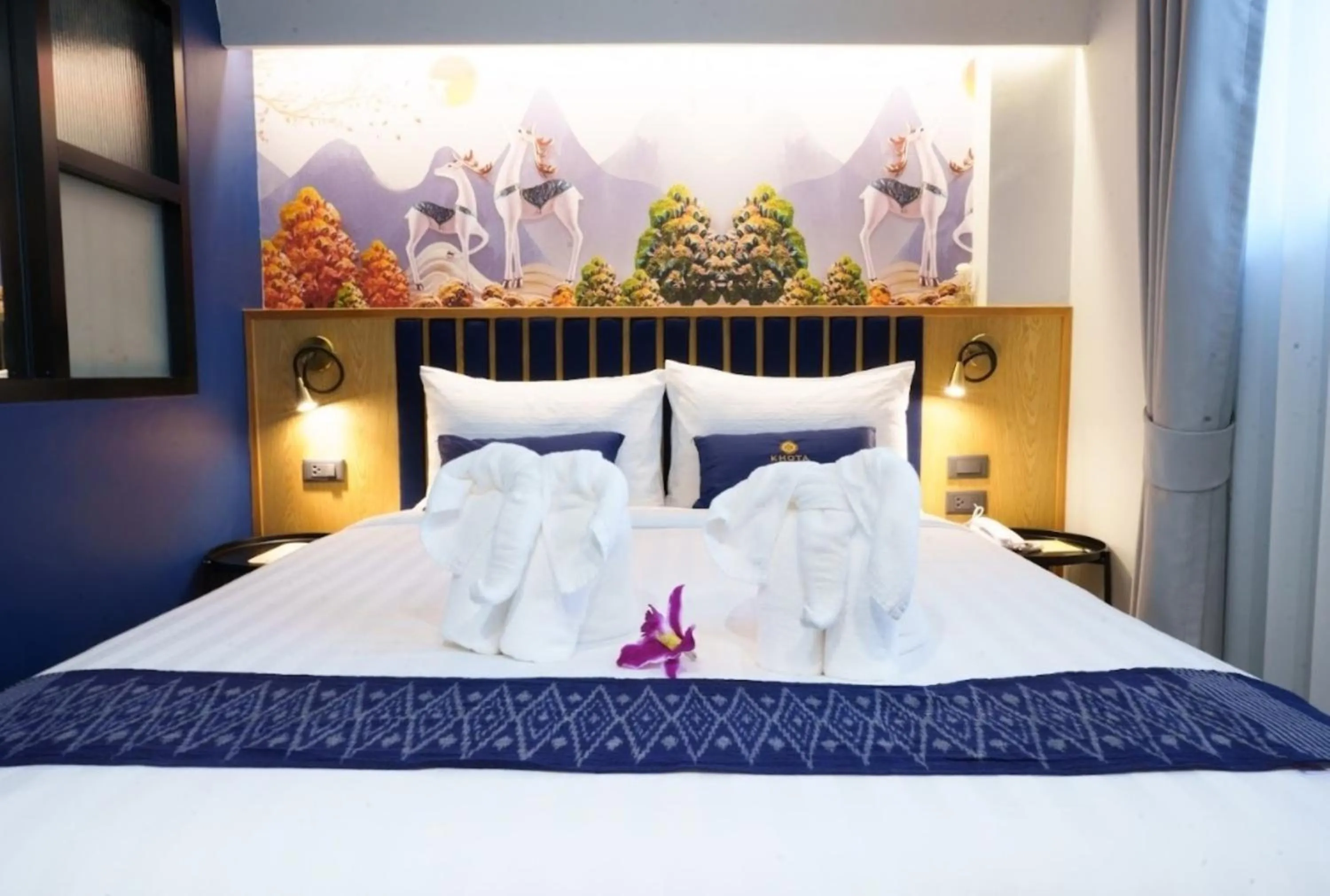 Bed in Khota Hill Hotel