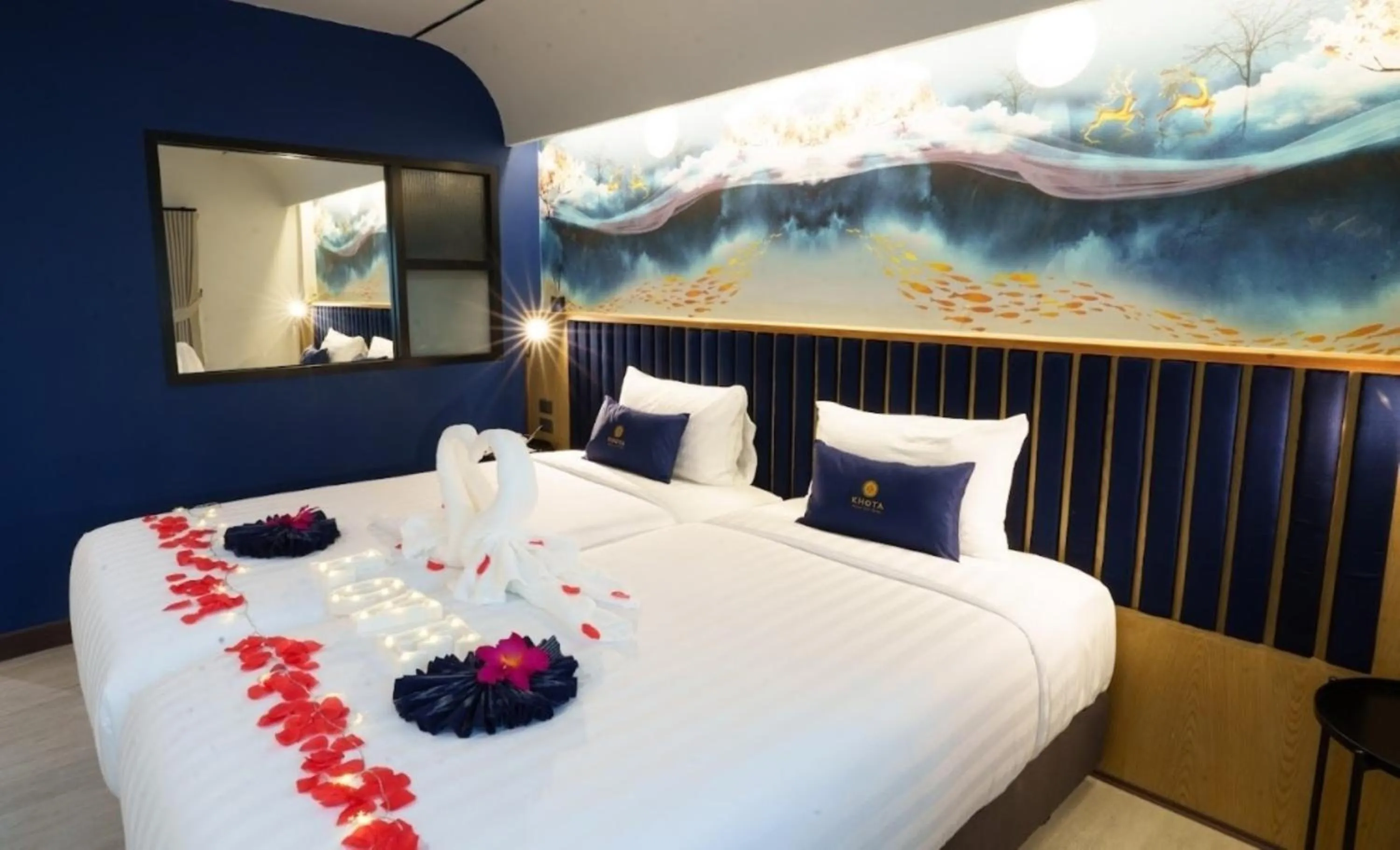 Bed in Khota Hill Hotel