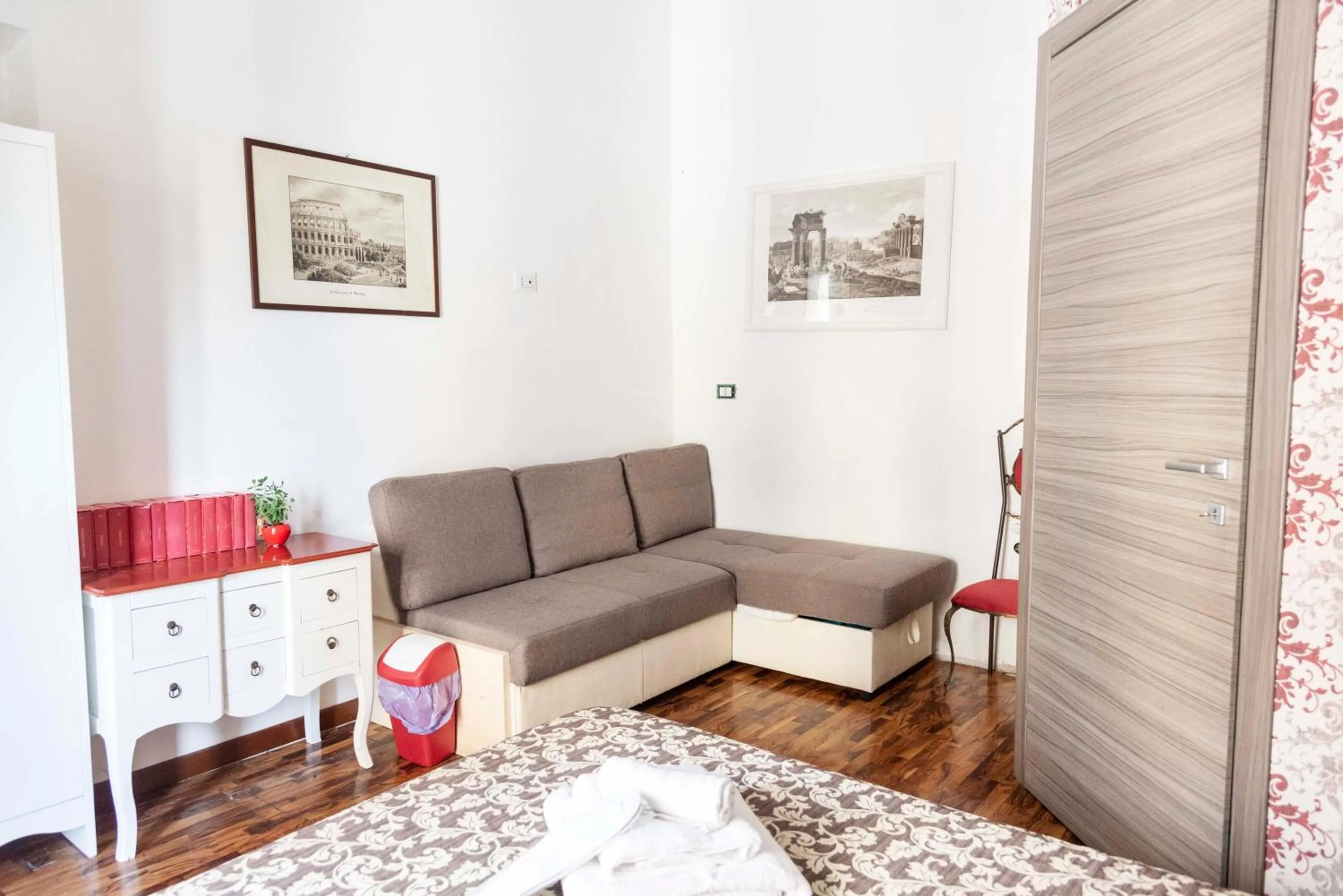 Photo of the whole room in Merulana Suite Apartment