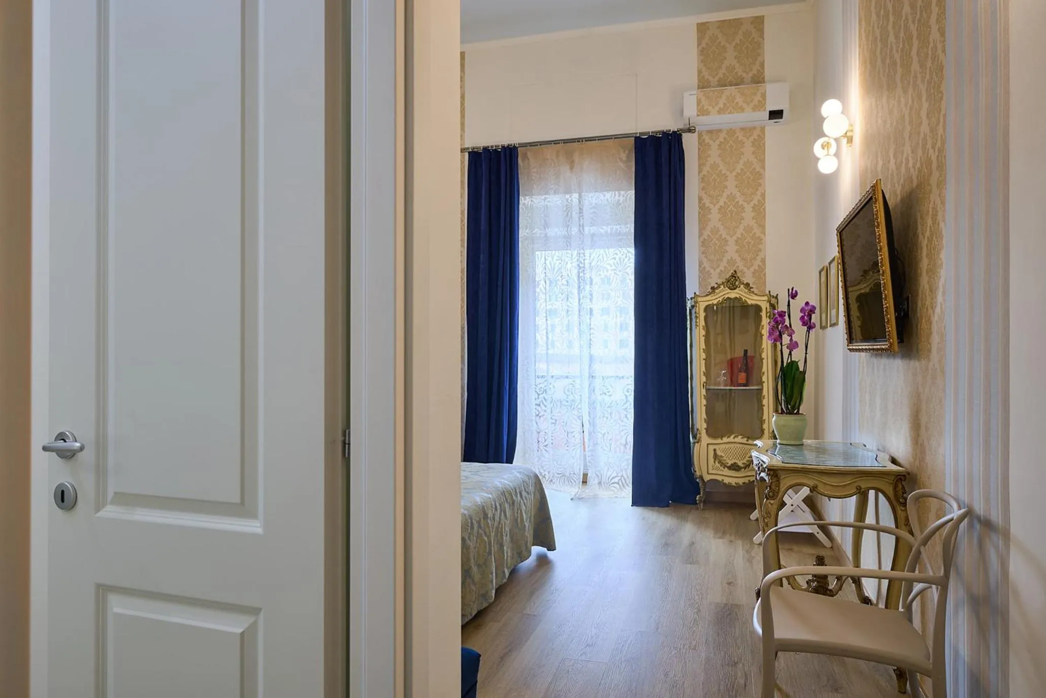 Bedroom in Merulana Suite Apartment