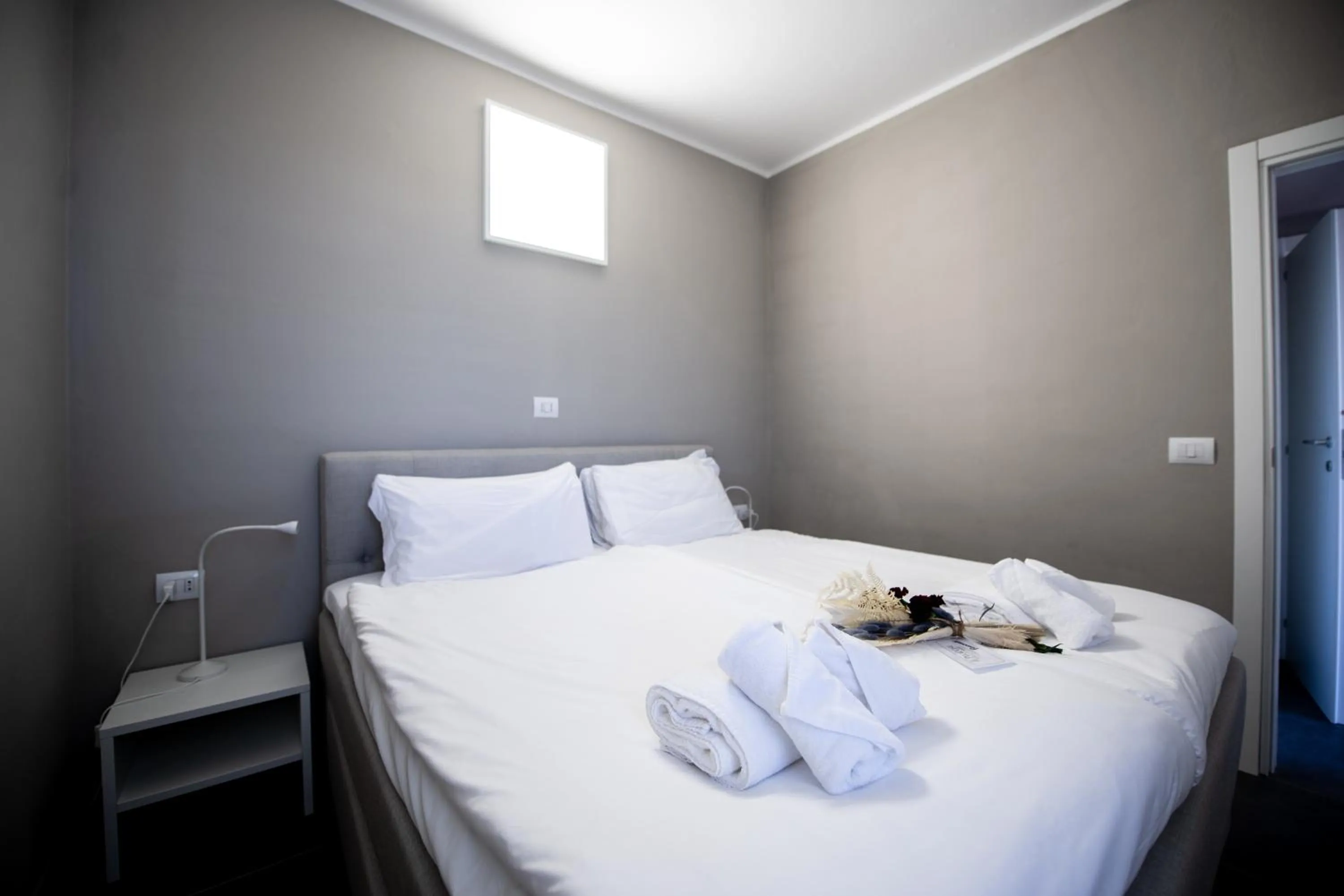 Bedroom, Bed in Il Pelagone Hotel & Golf Resort Toscana