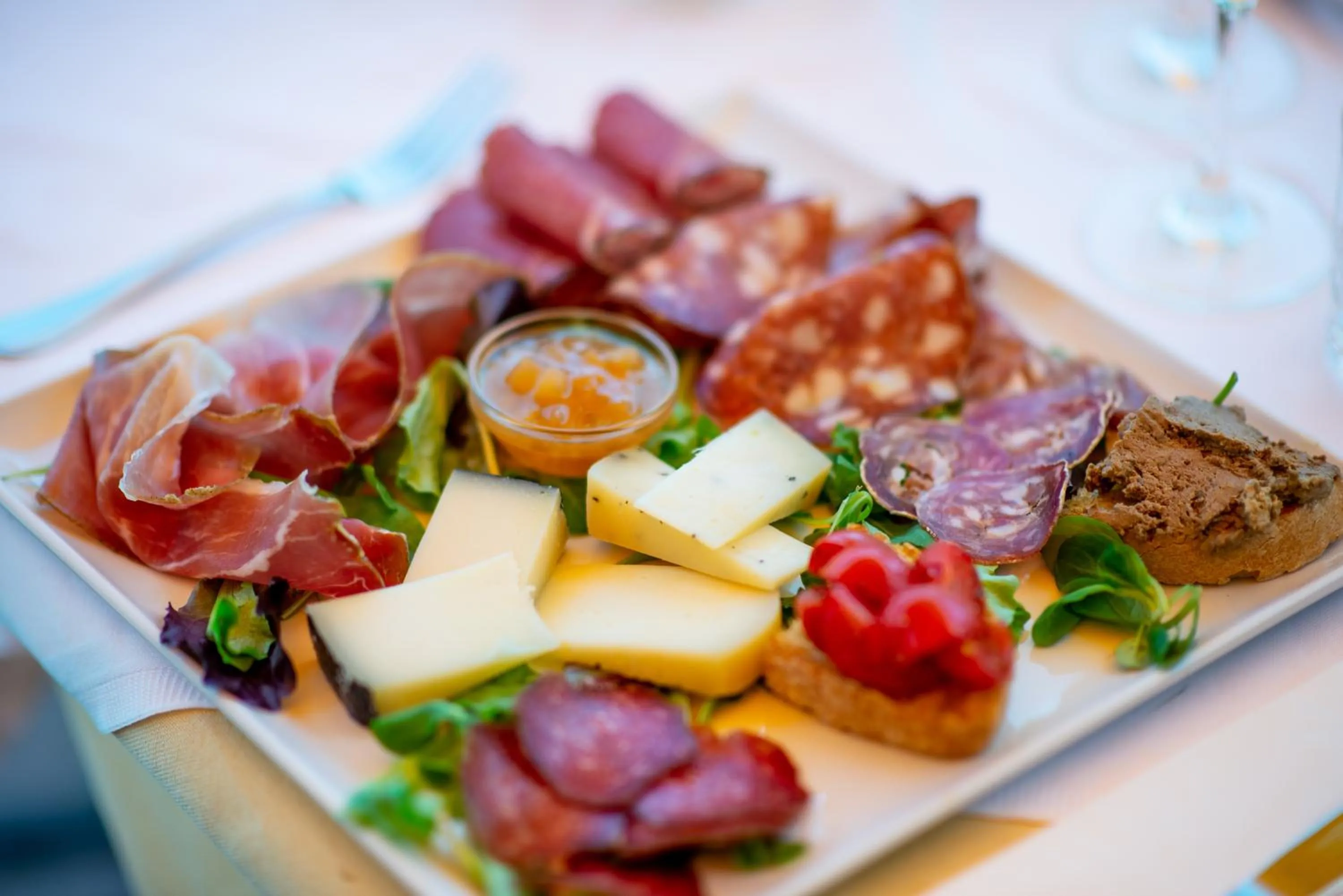 Restaurant/places to eat in Il Pelagone Hotel & Golf Resort Toscana