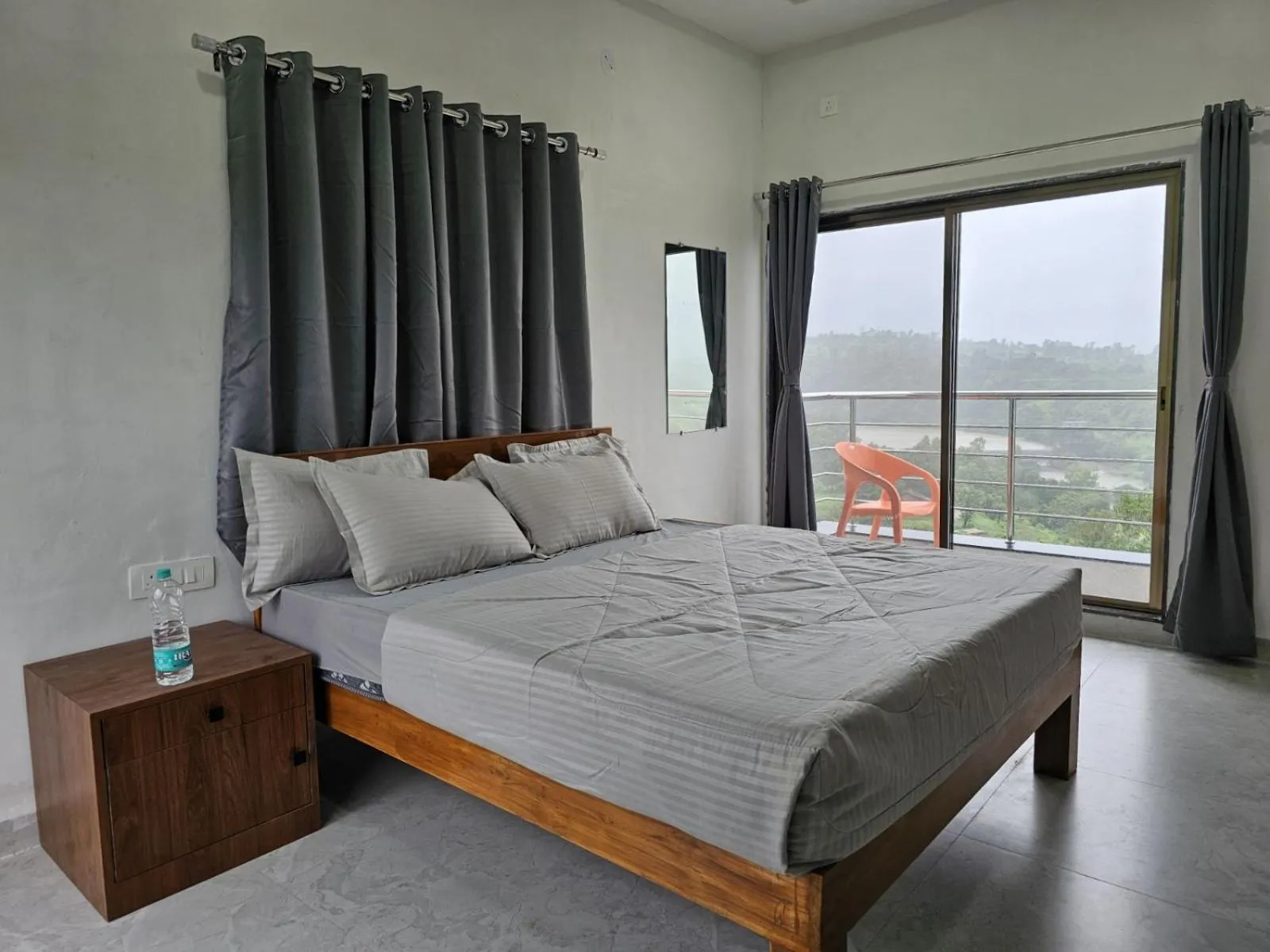 Bed in Hotel Randha and Lodging