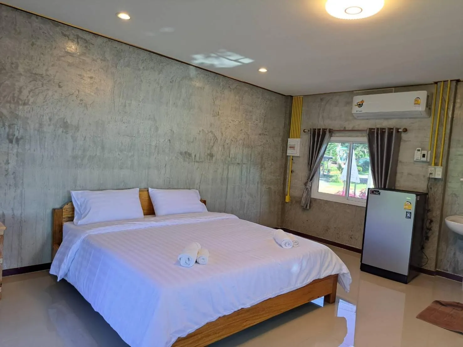 Bed in Lomtalay Resort Trat